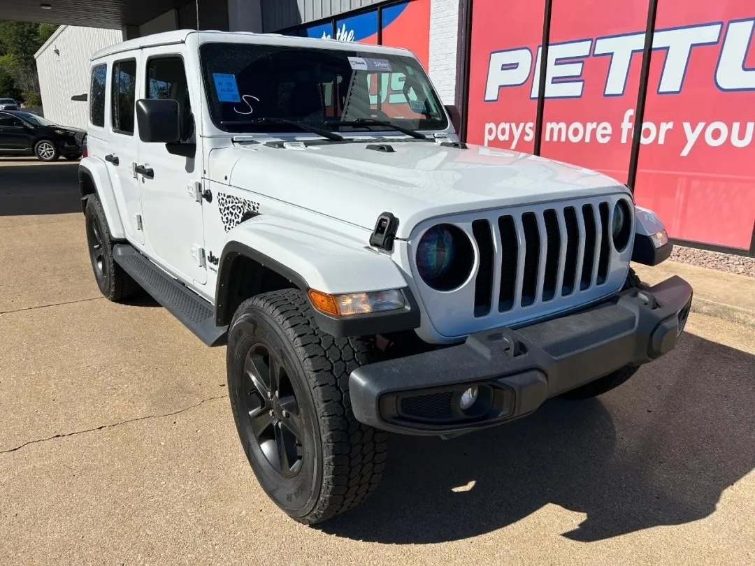 photo of 2022 Jeep Wrangler 