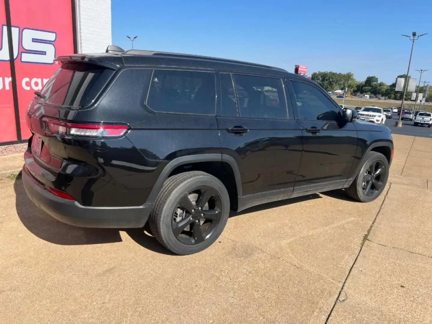 2021 Jeep Grand Cherokee Altitude (1C4RJKAG5M8) with an 3.6L V6 engine, Automatic transmission, located at 970 Woodlawn Dr., Farmington, MO, 63640, (573) 431-7800, 37.825642, -90.468674 - ### Unleash Your Adventurous Spirit with This Stunning 2021 Jeep Grand Cherokee!<br /> <br /> Are you ready to embark on your next adventure? Look no further! This 2021 Jeep Grand Cherokee, available at Pettus CDJR Farmington, is designed for those who crave exploration and demand versatility. Perfe - Photo#4
