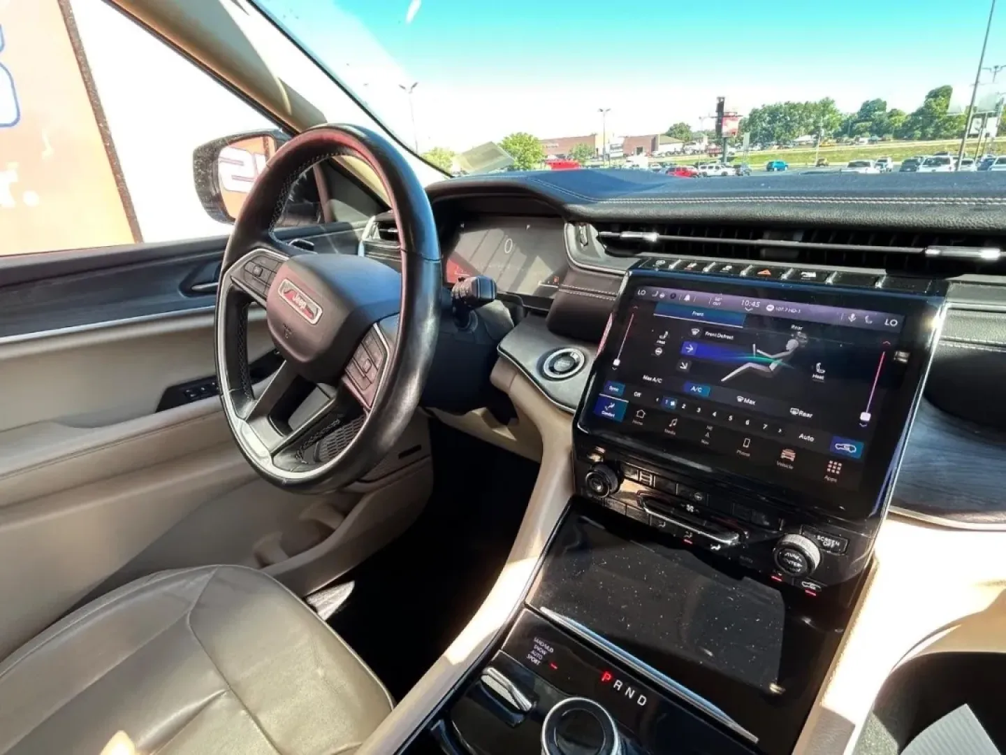 2021 Jeep Grand Cherokee Limited (1C4RJKBG6M8) with an 3.6L V6 engine, Automatic transmission, located at 970 Woodlawn Dr., Farmington, MO, 63640, (573) 431-7800, 37.825642, -90.468674 - **Elevate Your Adventures with the 2021 Jeep Grand Cherokee Limited!** <br /> <br /> Are you ready to transform your daily commute into an exhilarating journey? The 2021 Jeep Grand Cherokee Limited, now available at Pettus CDJR Farmington, is designed for those who crave both adventure and comfort. - Photo#9