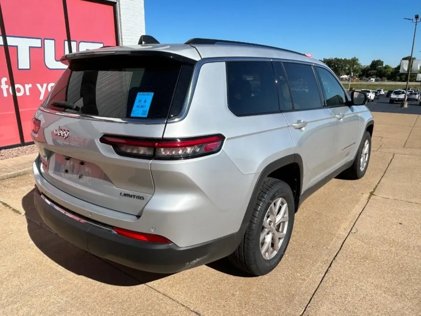 2021 Jeep Grand Cherokee Limited (1C4RJKBG6M8) with an 3.6L V6 engine, Automatic transmission, located at 970 Woodlawn Dr., Farmington, MO, 63640, (573) 431-7800, 37.825642, -90.468674 - **Elevate Your Adventures with the 2021 Jeep Grand Cherokee Limited!** <br /> <br /> Are you ready to transform your daily commute into an exhilarating journey? The 2021 Jeep Grand Cherokee Limited, now available at Pettus CDJR Farmington, is designed for those who crave both adventure and comfort. - Photo#6