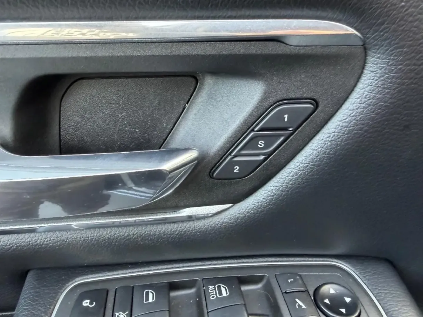 2021 /Black Leather Ram 1500 Laramie (1C6SRFJT0MN) with an 5.7L engine, located at 970 Woodlawn Dr., Farmington, MO, 63640, (573) 431-7800, 37.825642, -90.468674 - **Experience Adventure and Capability with the 2021 Ram 1500 at Pettus CDJR Farmington!**<br /> <br /> Are you ready to elevate your lifestyle with a vehicle that excels both on the road and off the beaten path? Look no further than the 2021 Ram 1500, available now at Pettus CDJR Farmington in Farmi - Photo#18