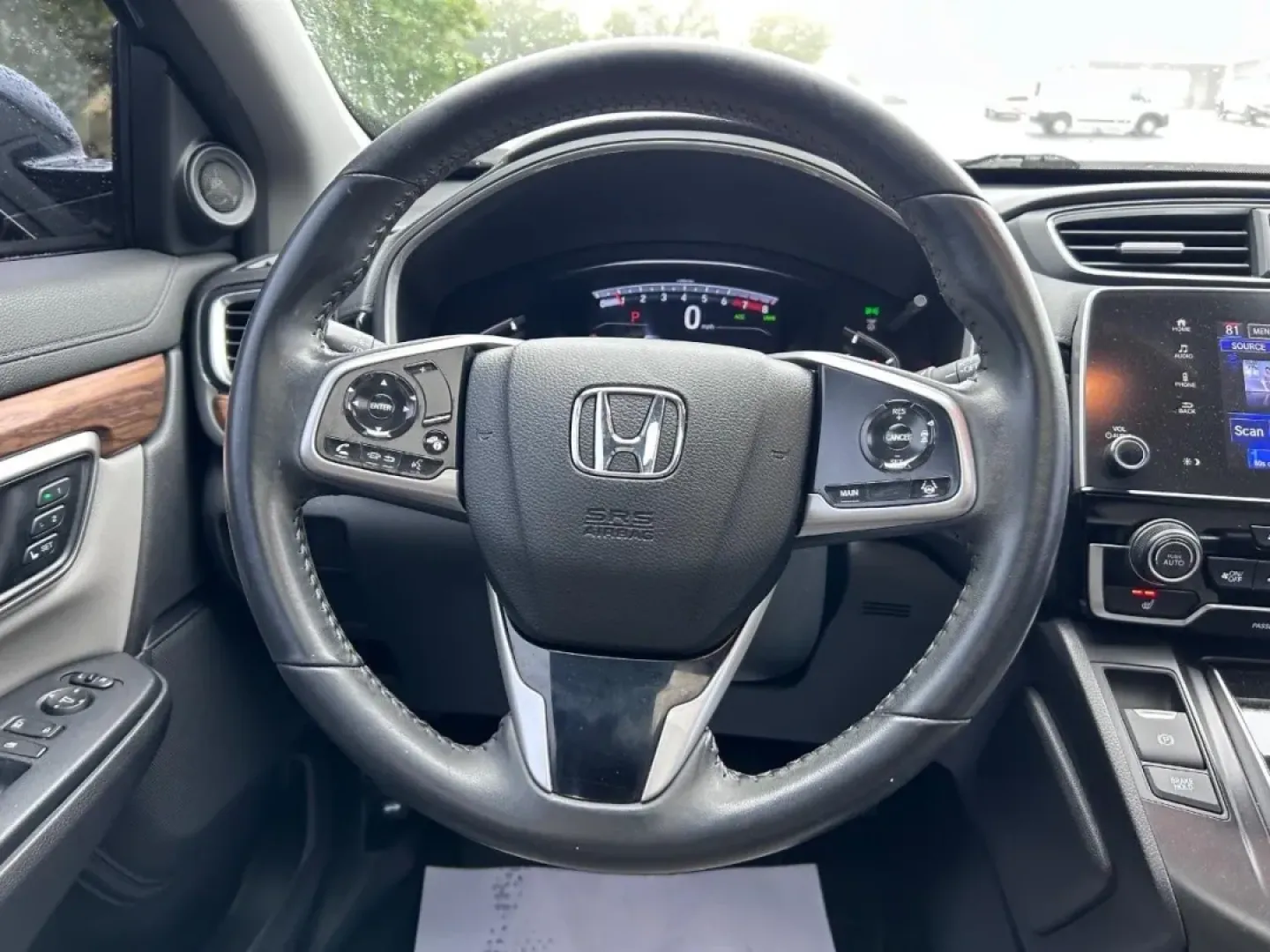 2020 /Gray Leather Honda CR-V EX-L (7FARW1H85LE) with an 1.5L I-4 16-Valve DOHC engine, Automatic transmission, located at 970 Woodlawn Dr., Farmington, MO, 63640, (573) 431-7800, 37.825642, -90.468674 - Experience the freedom of adventure and the practicality of daily commuting with this exceptional 2020 Honda CR-V EX-L, available now at Pettus CDJR Farmington! Whether you're maneuvering through the bustling streets of Farmington or exploring the scenic routes of the nearby Ozark National Scenic Ri - Photo#12