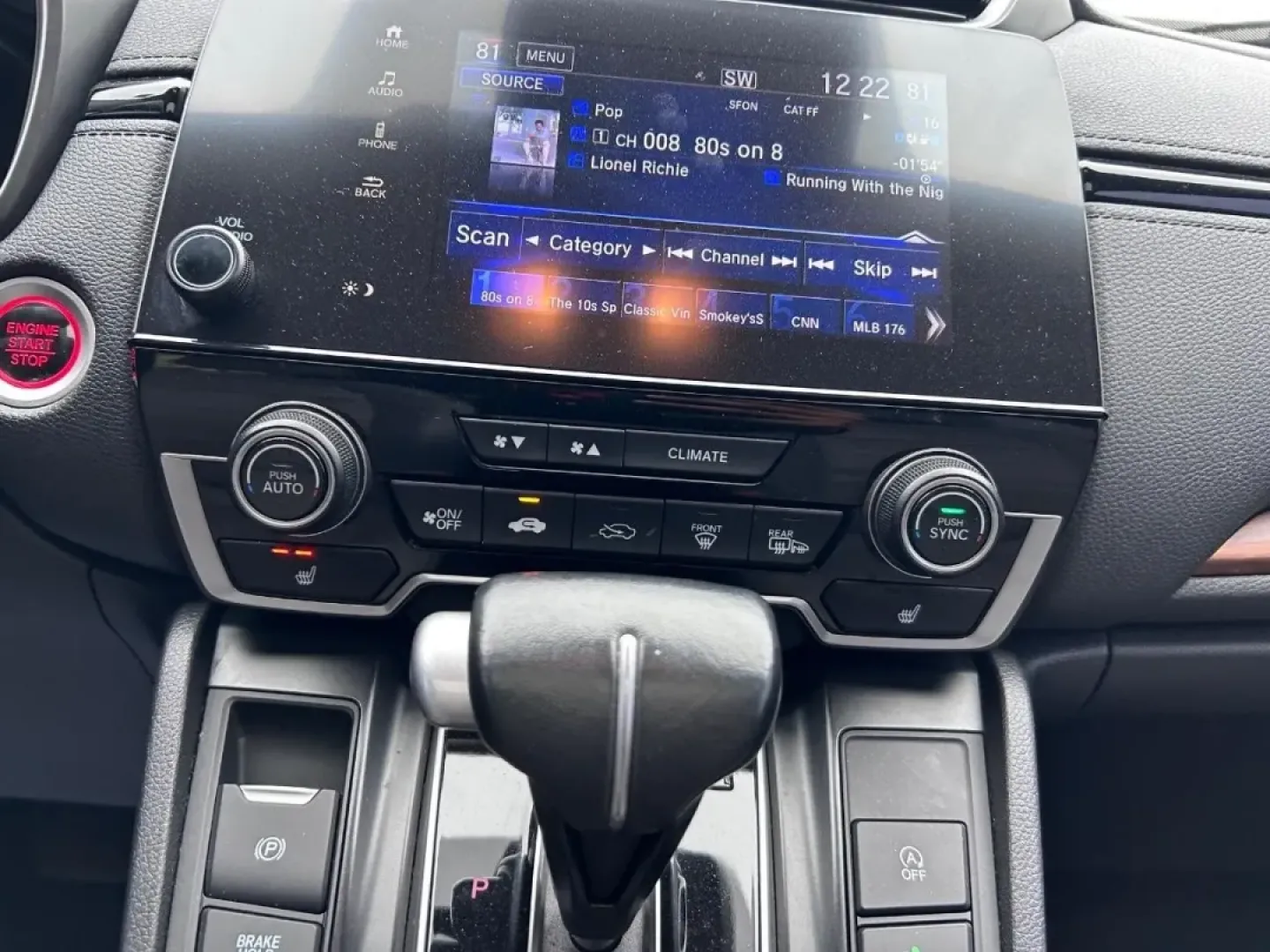 2020 /Gray Leather Honda CR-V EX-L (7FARW1H85LE) with an 1.5L I-4 16-Valve DOHC engine, Automatic transmission, located at 970 Woodlawn Dr., Farmington, MO, 63640, (573) 431-7800, 37.825642, -90.468674 - Experience the freedom of adventure and the practicality of daily commuting with this exceptional 2020 Honda CR-V EX-L, available now at Pettus CDJR Farmington! Whether you're maneuvering through the bustling streets of Farmington or exploring the scenic routes of the nearby Ozark National Scenic Ri - Photo#16