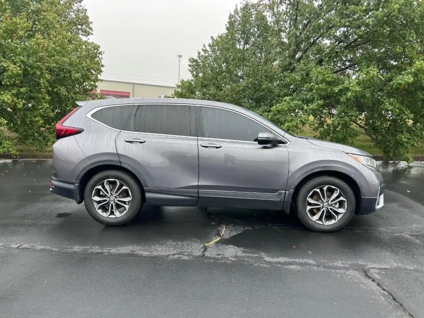 2020 /Gray Leather Honda CR-V EX-L (7FARW1H85LE) with an 1.5L I-4 16-Valve DOHC engine, Automatic transmission, located at 970 Woodlawn Dr., Farmington, MO, 63640, (573) 431-7800, 37.825642, -90.468674 - Experience the freedom of adventure and the practicality of daily commuting with this exceptional 2020 Honda CR-V EX-L, available now at Pettus CDJR Farmington! Whether you're maneuvering through the bustling streets of Farmington or exploring the scenic routes of the nearby Ozark National Scenic Ri - Photo#1
