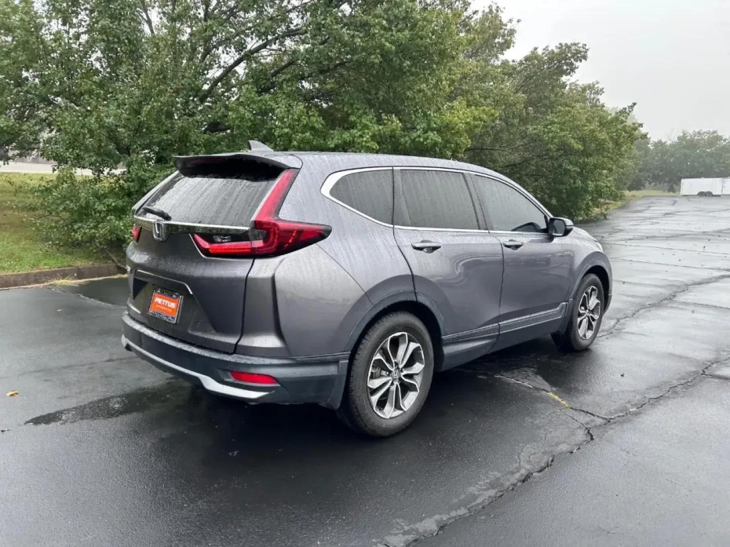 2020 /Gray Leather Honda CR-V EX-L (7FARW1H85LE) with an 1.5L I-4 16-Valve DOHC engine, Automatic transmission, located at 970 Woodlawn Dr., Farmington, MO, 63640, (573) 431-7800, 37.825642, -90.468674 - Experience the freedom of adventure and the practicality of daily commuting with this exceptional 2020 Honda CR-V EX-L, available now at Pettus CDJR Farmington! Whether you're maneuvering through the bustling streets of Farmington or exploring the scenic routes of the nearby Ozark National Scenic Ri - Photo#2