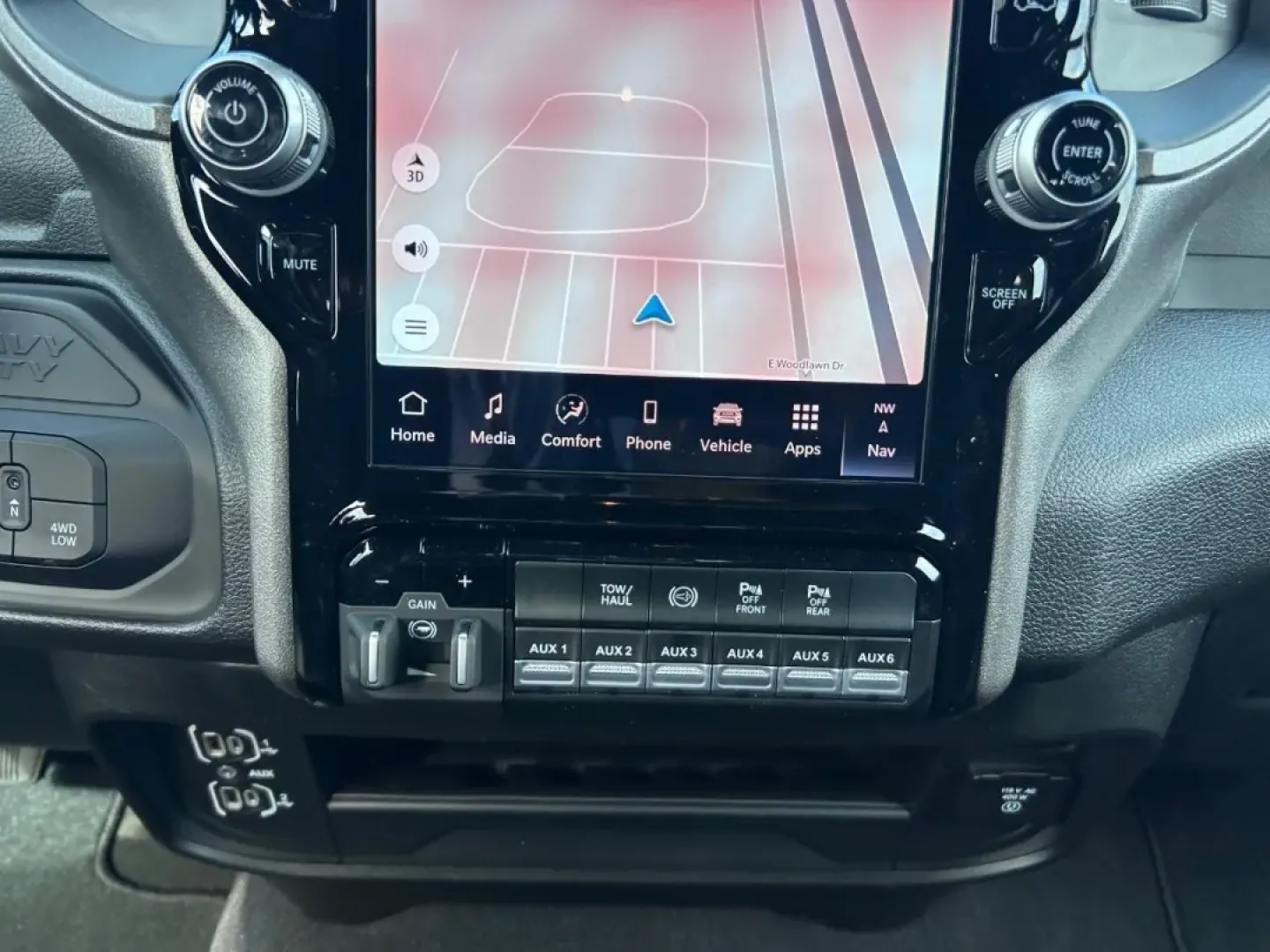 2026 /Diesel Gray/Black Cloth Ram 2500 Tradesman (3C63R5CL0TG) with an Straight 6 Turbocharged Diesel engine, located at 970 Woodlawn Dr., Farmington, MO, 63640, (573) 431-7800, 37.825642, -90.468674 - **Discover the Ultimate Truck for Your Adventures: 2026 Ram 2500 Tradesman at Pettus CDJR Farmington!**<br /> <br /> Are you ready to elevate your outdoor adventures, tackle weekend projects, or manage those long commutes with ease? Look no further than this stunning 2026 Ram 2500 Tradesman, the per - Photo#14