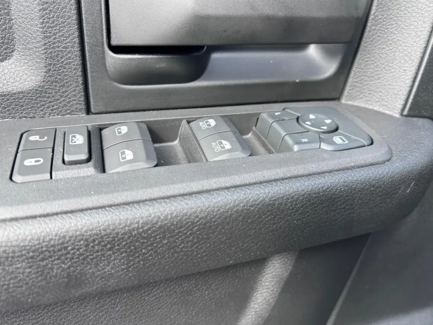 2026 /Diesel Gray/Black Cloth Ram 2500 Tradesman (3C63R5CL0TG) with an Straight 6 Turbocharged Diesel engine, located at 970 Woodlawn Dr., Farmington, MO, 63640, (573) 431-7800, 37.825642, -90.468674 - **Discover the Ultimate Truck for Your Adventures: 2026 Ram 2500 Tradesman at Pettus CDJR Farmington!**<br /> <br /> Are you ready to elevate your outdoor adventures, tackle weekend projects, or manage those long commutes with ease? Look no further than this stunning 2026 Ram 2500 Tradesman, the per - Photo#16