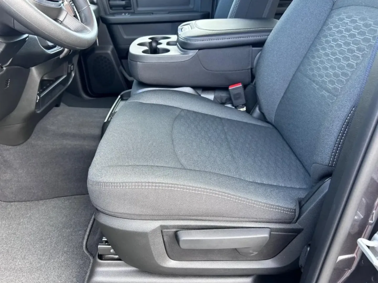 2026 /Diesel Gray/Black Cloth Ram 2500 Tradesman (3C63R5CL0TG) with an Straight 6 Turbocharged Diesel engine, located at 970 Woodlawn Dr., Farmington, MO, 63640, (573) 431-7800, 37.825642, -90.468674 - **Discover the Ultimate Truck for Your Adventures: 2026 Ram 2500 Tradesman at Pettus CDJR Farmington!**<br /> <br /> Are you ready to elevate your outdoor adventures, tackle weekend projects, or manage those long commutes with ease? Look no further than this stunning 2026 Ram 2500 Tradesman, the per - Photo#17