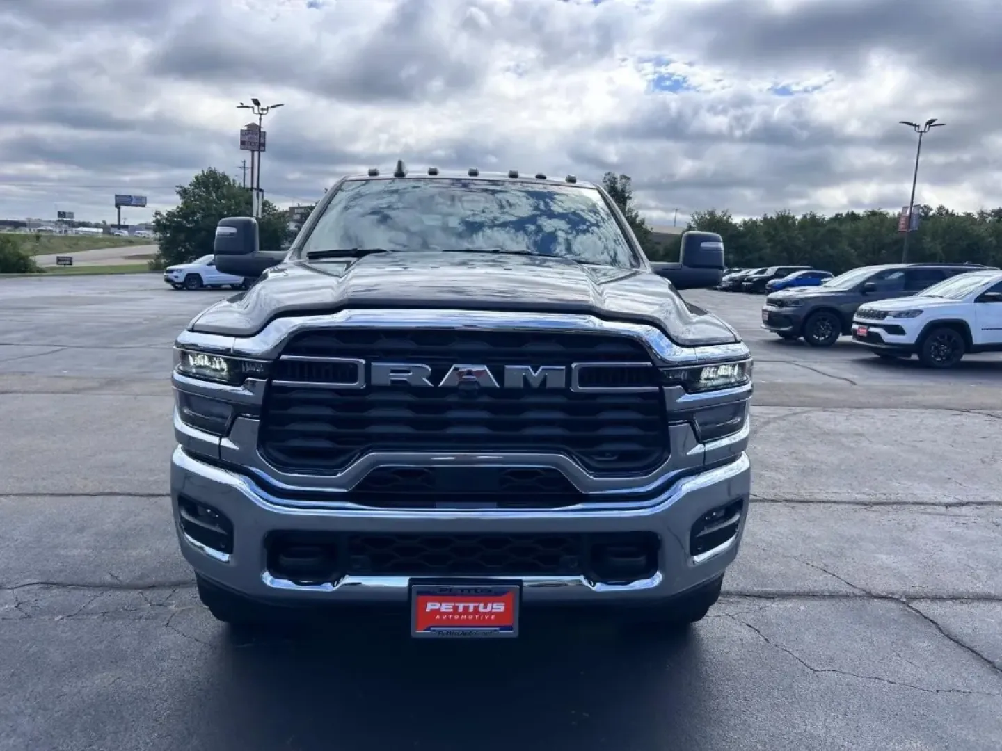 2026 /Diesel Gray/Black Cloth Ram 2500 Tradesman (3C63R5CL0TG) with an Straight 6 Turbocharged Diesel engine, located at 970 Woodlawn Dr., Farmington, MO, 63640, (573) 431-7800, 37.825642, -90.468674 - **Discover the Ultimate Truck for Your Adventures: 2026 Ram 2500 Tradesman at Pettus CDJR Farmington!**<br /> <br /> Are you ready to elevate your outdoor adventures, tackle weekend projects, or manage those long commutes with ease? Look no further than this stunning 2026 Ram 2500 Tradesman, the per - Photo#7