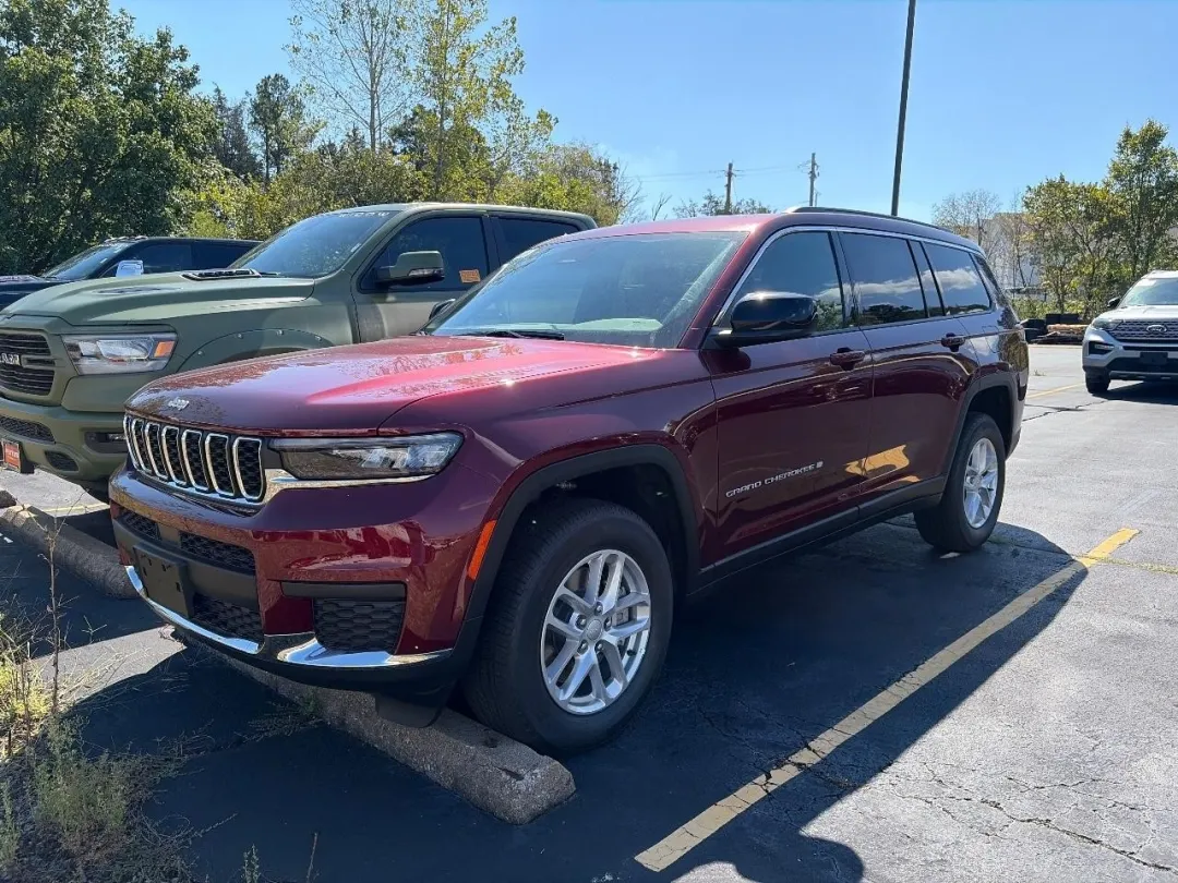 photo of 2025 Jeep Grand Cherokee 