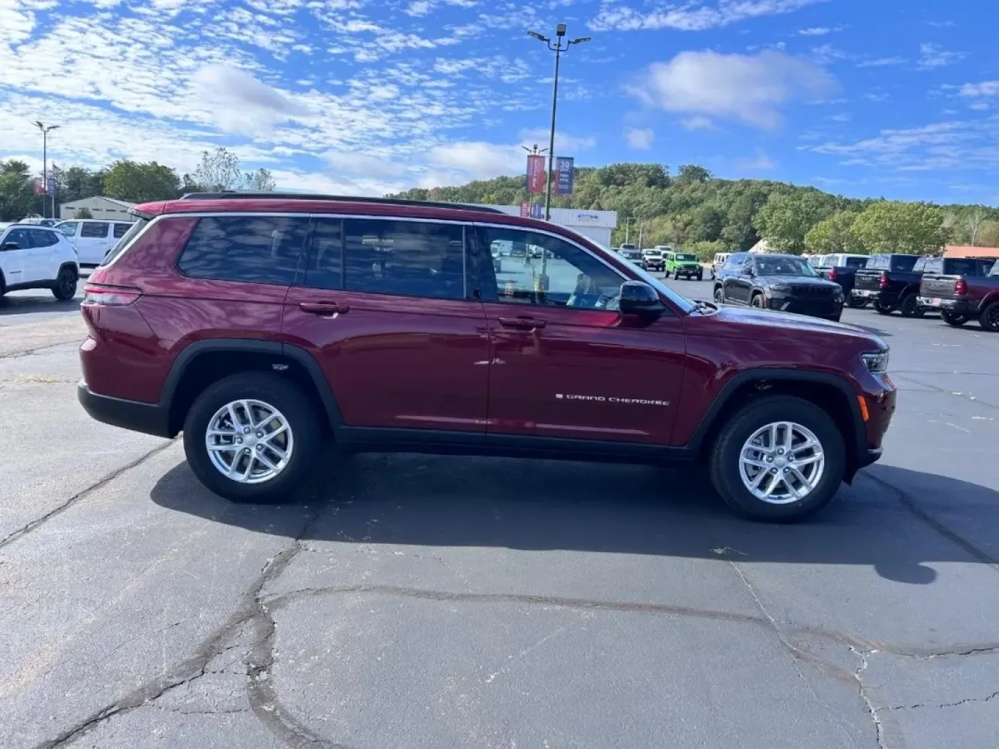 2025 /Global Black Cloth Jeep Grand Cherokee Laredo (1C4RJKAG9S8) with an 3.6L V6 24V VVT UPG I engine, Automatic transmission, located at 970 Woodlawn Dr., Farmington, MO, 63640, (573) 431-7800, 37.825642, -90.468674 - Are you ready to elevate your family outings or weekend adventures? Look no further than the stunning 2025 Jeep Grand Cherokee, now available at Pettus CDJR Farmington. This exceptional SUV is not just a mode of transportation; it embodies a lifestyle of exploration and comfort. Perfect for growing - Photo#1