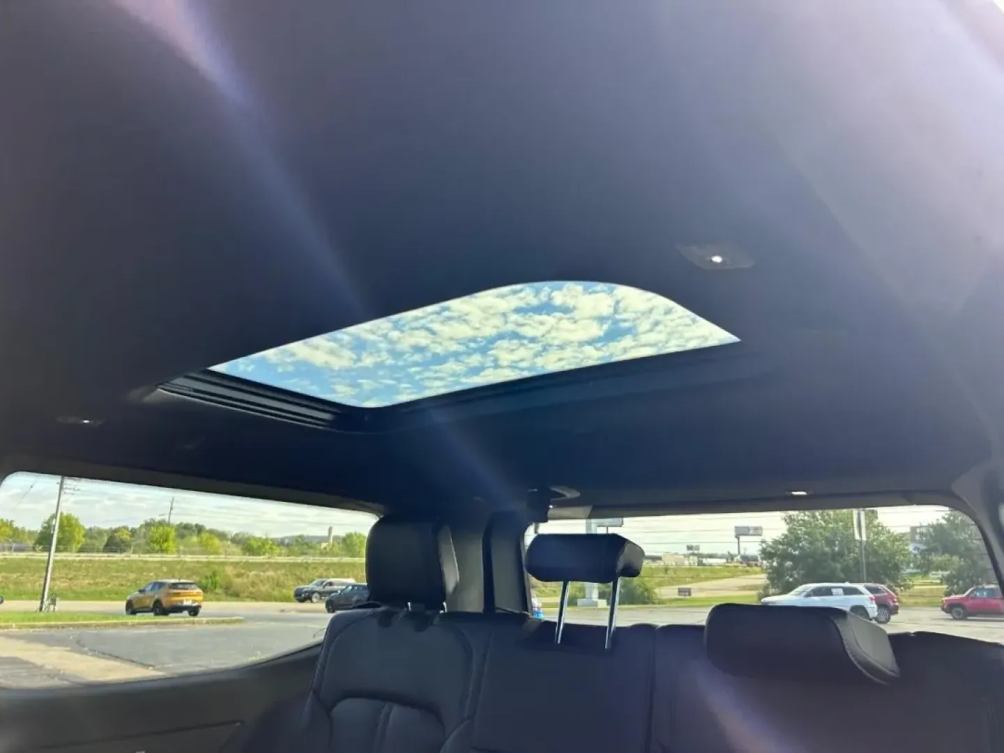 2025 /Global Black Leather Jeep Wagoneer Series II (1C4SJVBP2SS) with an 3.0L I6 Hurricane SO Twin Turbo ESS engine, Automatic transmission, located at 970 Woodlawn Dr., Farmington, MO, 63640, (573) 431-7800, 37.825642, -90.468674 - ### Discover Adventure with the 2025 Jeep Wagoneer at Pettus CDJR Farmington<br /> <br /> Are you ready to elevate your driving experience with a vehicle that perfectly balances utility and style? The 2025 Jeep Wagoneer is the ideal SUV for families, outdoor enthusiasts, and anyone yearning for a lu - Photo#10