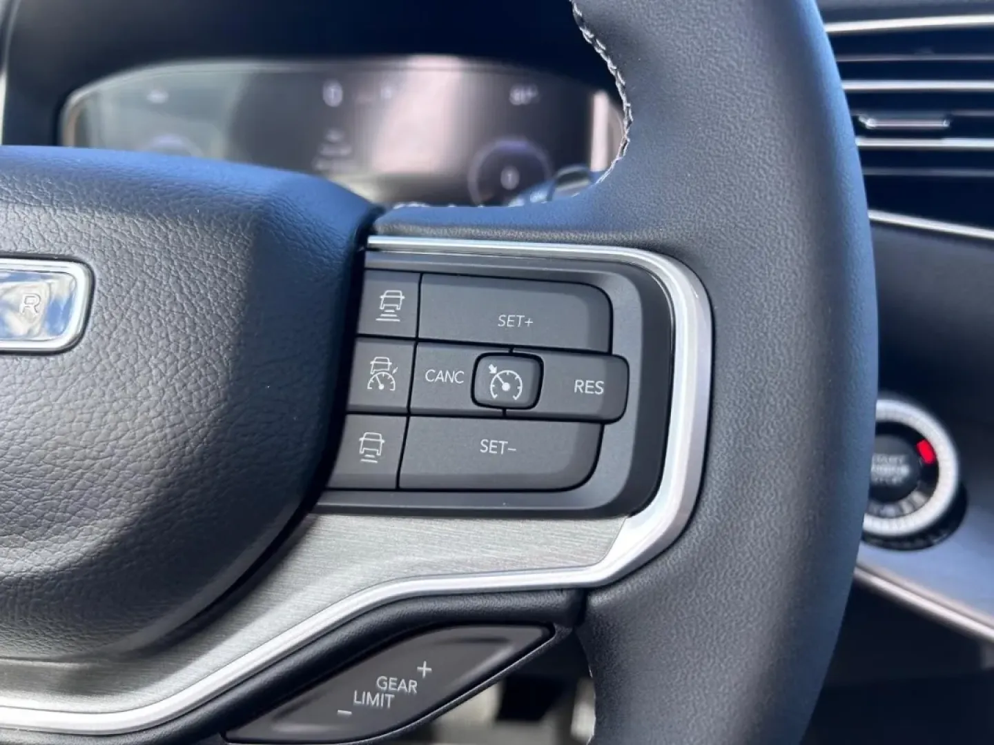 2025 /Global Black Leather Jeep Wagoneer Series II (1C4SJVBP2SS) with an 3.0L I6 Hurricane SO Twin Turbo ESS engine, Automatic transmission, located at 970 Woodlawn Dr., Farmington, MO, 63640, (573) 431-7800, 37.825642, -90.468674 - ### Discover Adventure with the 2025 Jeep Wagoneer at Pettus CDJR Farmington<br /> <br /> Are you ready to elevate your driving experience with a vehicle that perfectly balances utility and style? The 2025 Jeep Wagoneer is the ideal SUV for families, outdoor enthusiasts, and anyone yearning for a lu - Photo#17