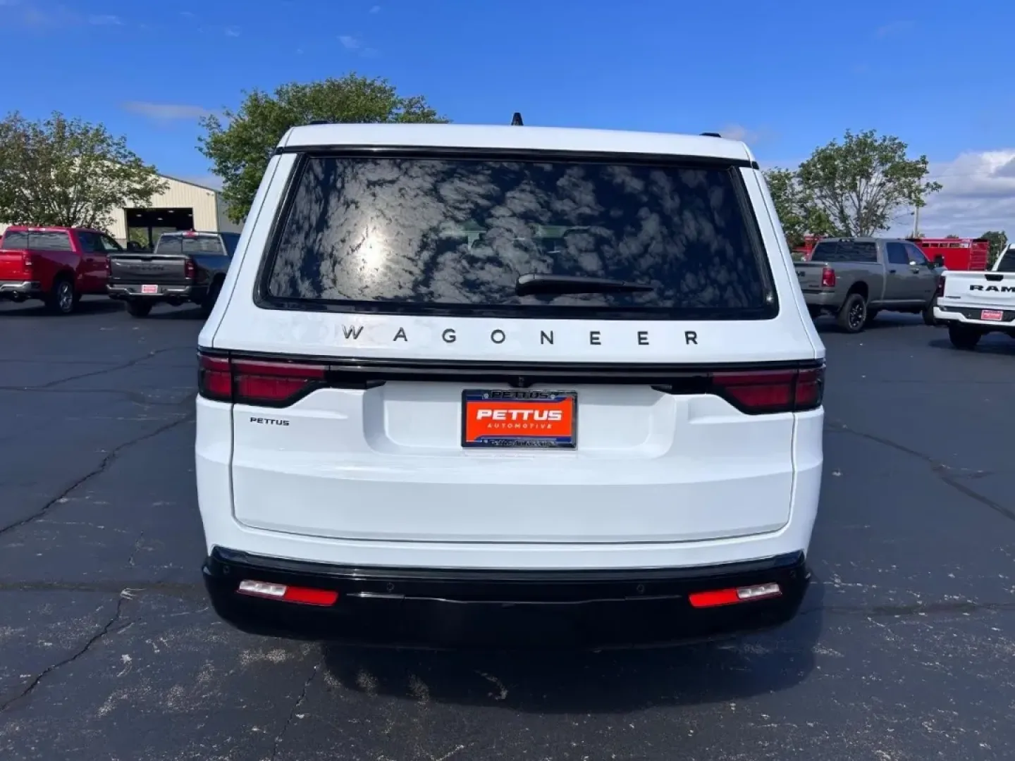 2025 /Global Black Leather Jeep Wagoneer Series II (1C4SJVBP2SS) with an 3.0L I6 Hurricane SO Twin Turbo ESS engine, Automatic transmission, located at 970 Woodlawn Dr., Farmington, MO, 63640, (573) 431-7800, 37.825642, -90.468674 - ### Discover Adventure with the 2025 Jeep Wagoneer at Pettus CDJR Farmington<br /> <br /> Are you ready to elevate your driving experience with a vehicle that perfectly balances utility and style? The 2025 Jeep Wagoneer is the ideal SUV for families, outdoor enthusiasts, and anyone yearning for a lu - Photo#3