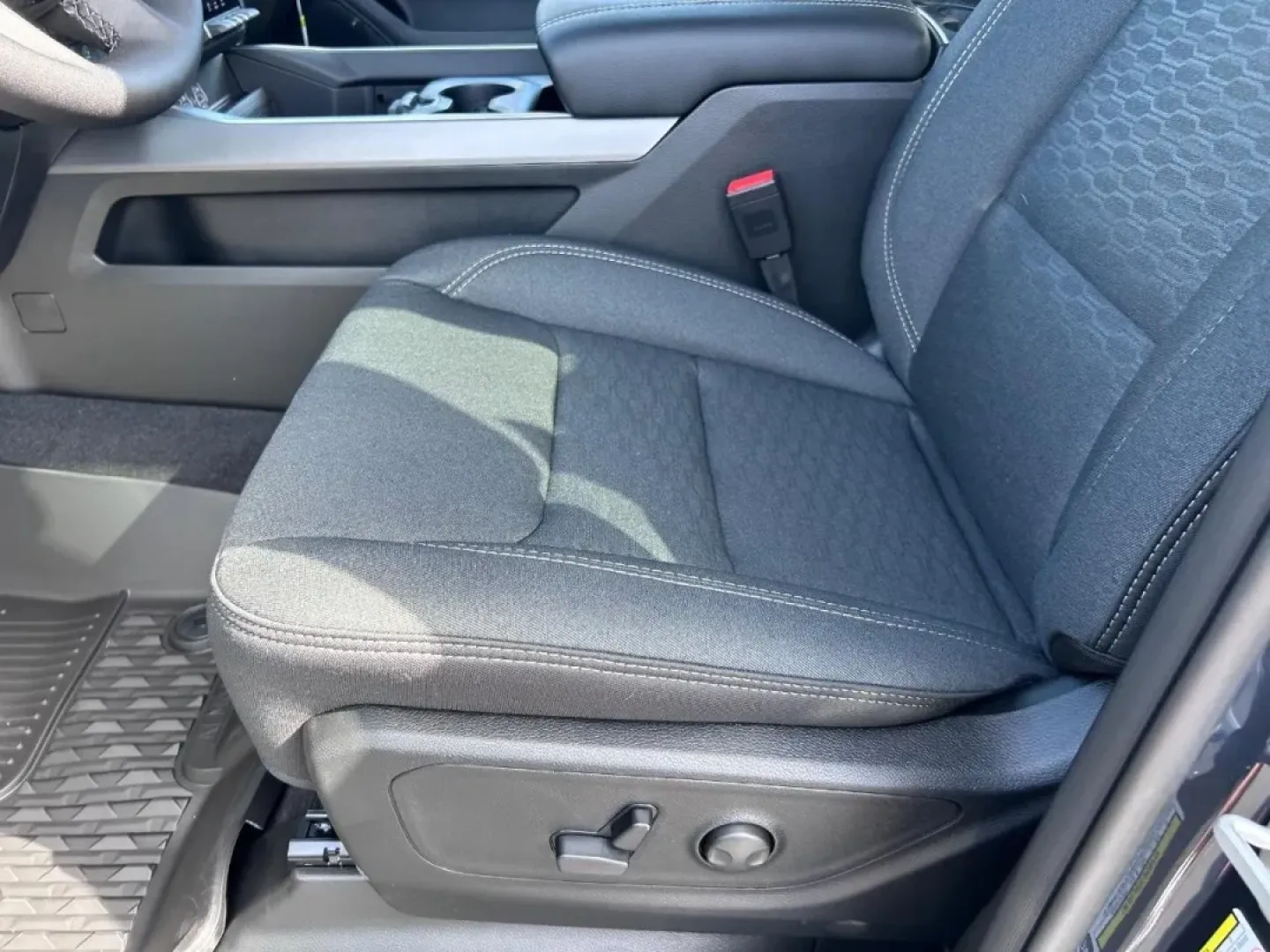 2026 /Diesel Gray/Black Cloth Ram 1500 Big Horn/Lone Star (1C6SRFFT5TN) with an 5.7L engine, located at 970 Woodlawn Dr., Farmington, MO, 63640, (573) 431-7800, 37.825642, -90.468674 - Are you ready to elevate your adventures with a truck that combines power, style, and cutting-edge technology? Look no further than the 2026 Ram 1500 Big Horn, now available at Pettus CDJR Farmington, your trusted source for quality used vehicles in Farmington, MO. Whether you're hauling equipment f - Photo#18