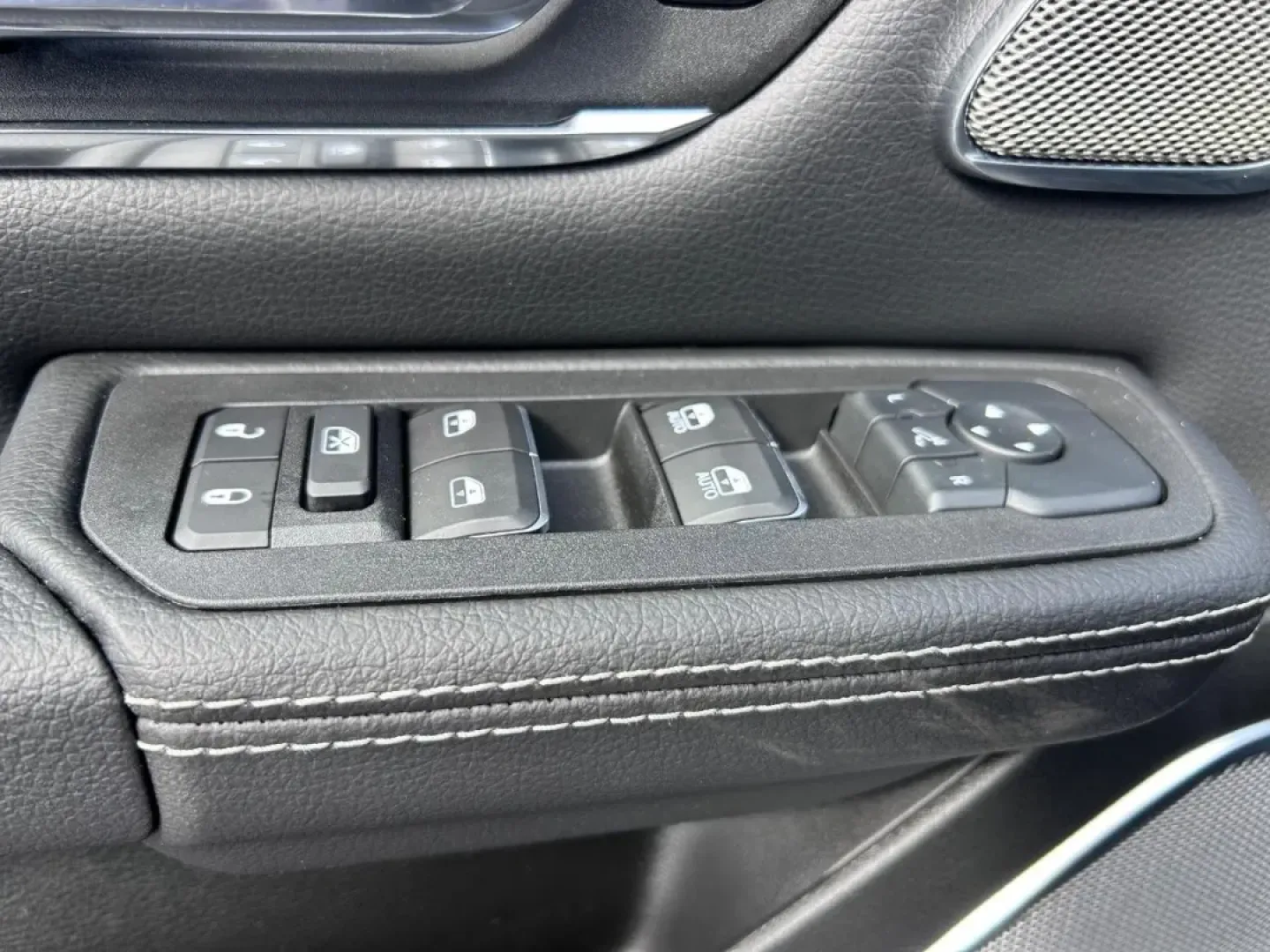 2026 /Black Leather Ram 1500 Laramie (1C6SRFJP5TN) with an 3.0L I6 Hurricane SO Twin Turbo ESS engine, Automatic transmission, located at 970 Woodlawn Dr., Farmington, MO, 63640, (573) 431-7800, 37.825642, -90.468674 - Elevate your lifestyle with the perfect blend of power, comfort, and versatility offered by the stunning 2026 Ram 1500 Laramie, now available at Pettus CDJR Farmington. Located at 970 Woodlawn Drive in the heart of Farmington, MO, our OEM dealership specializes in quality used vehicles, making us th - Photo#18