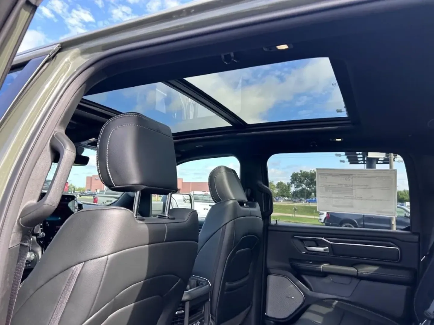 2026 /Black Leather Ram 1500 Rebel (1C6SRFLP0TN) with an 3.0L I6 Hurricane SO Twin Turbo ESS engine, Automatic transmission, located at 970 Woodlawn Dr., Farmington, MO, 63640, (573) 431-7800, 37.825642, -90.468674 - **Elevate Your Adventures with the 2026 Ram 1500 Rebel at Pettus CDJR Farmington!**<br /> <br /> Are you ready to embrace a lifestyle filled with adventure, utility, and unmatched comfort? The 2026 Ram 1500 Rebel is the ultimate choice for anyone seeking a capable truck that excels in both everyday - Photo#9