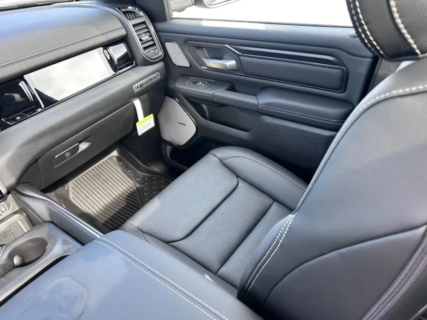 2026 /Black Leather Ram 1500 Rebel (1C6SRFLP0TN) with an 3.0L I6 Hurricane SO Twin Turbo ESS engine, Automatic transmission, located at 970 Woodlawn Dr., Farmington, MO, 63640, (573) 431-7800, 37.825642, -90.468674 - **Elevate Your Adventures with the 2026 Ram 1500 Rebel at Pettus CDJR Farmington!**<br /> <br /> Are you ready to embrace a lifestyle filled with adventure, utility, and unmatched comfort? The 2026 Ram 1500 Rebel is the ultimate choice for anyone seeking a capable truck that excels in both everyday - Photo#17