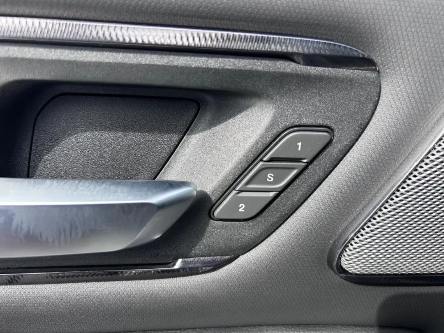 2026 /Black Leather Ram 1500 Rebel (1C6SRFLP0TN) with an 3.0L I6 Hurricane SO Twin Turbo ESS engine, Automatic transmission, located at 970 Woodlawn Dr., Farmington, MO, 63640, (573) 431-7800, 37.825642, -90.468674 - **Elevate Your Adventures with the 2026 Ram 1500 Rebel at Pettus CDJR Farmington!**<br /> <br /> Are you ready to embrace a lifestyle filled with adventure, utility, and unmatched comfort? The 2026 Ram 1500 Rebel is the ultimate choice for anyone seeking a capable truck that excels in both everyday - Photo#19