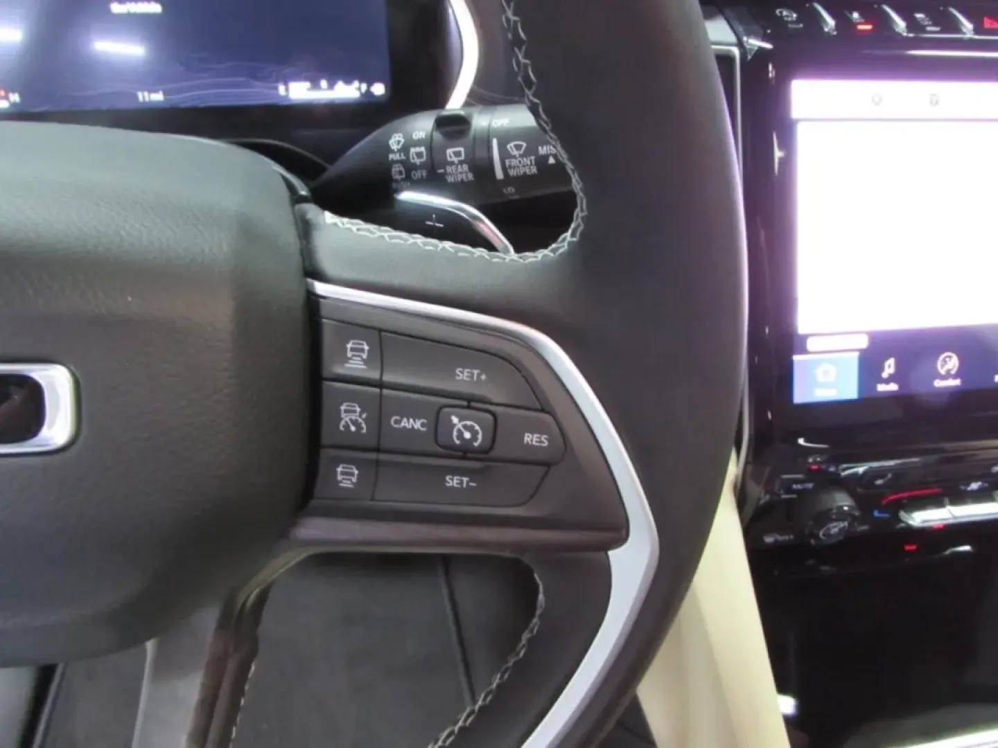 2025 /Wicker Beige/Black Jeep Grand Cherokee Limited (1C4RJHBG4SC) with an Other engine, located at 12830 Highway 21, De Soto, MO, 63020, (636) 337-7777, 38.153099, -90.573624 - **Elevate Your Adventures with the 2025 Jeep Grand Cherokee Limited Perfect for Every Journey!**<br /> <br /> Are you ready to embrace the open road with confidence? The 2025 Jeep Grand Cherokee Limited is not just a vehicle; it's your ticket to a lifestyle filled with exploration and memory-making - Photo#15