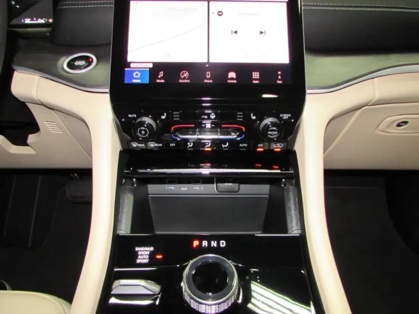 2025 /Wicker Beige/Black Jeep Grand Cherokee Limited (1C4RJHBG4SC) with an Other engine, located at 12830 Highway 21, De Soto, MO, 63020, (636) 337-7777, 38.153099, -90.573624 - **Elevate Your Adventures with the 2025 Jeep Grand Cherokee Limited Perfect for Every Journey!**<br /> <br /> Are you ready to embrace the open road with confidence? The 2025 Jeep Grand Cherokee Limited is not just a vehicle; it's your ticket to a lifestyle filled with exploration and memory-making - Photo#19