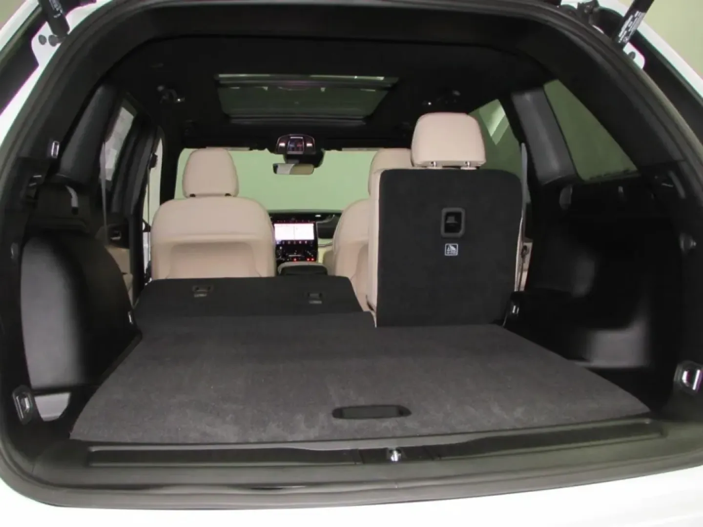 2025 /Wicker Beige/Black Jeep Grand Cherokee Limited (1C4RJHBG4SC) with an Other engine, located at 12830 Highway 21, De Soto, MO, 63020, (636) 337-7777, 38.153099, -90.573624 - **Elevate Your Adventures with the 2025 Jeep Grand Cherokee Limited Perfect for Every Journey!**<br /> <br /> Are you ready to embrace the open road with confidence? The 2025 Jeep Grand Cherokee Limited is not just a vehicle; it's your ticket to a lifestyle filled with exploration and memory-making - Photo#28