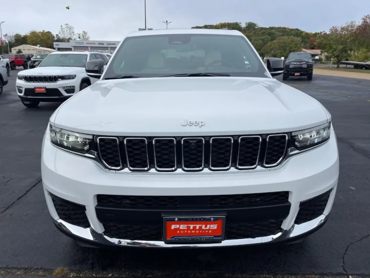 2025 Jeep Grand Cherokee Limited (1C4RJKBG2S8) with an 3.6L V6 24V VVT UPG I engine, located at 970 Woodlawn Dr., Farmington, MO, 63640, (573) 431-7800, 37.825642, -90.468674 - Explore new horizons and elevate your adventures with the 2025 Jeep Grand Cherokee Limited, available now at Pettus CDJR DeSoto, your premier OEM dealership located at 12830 Highway 21, De Soto, MO 63020. With its robust features and sleek design, this SUV is perfectly suited for weekend escapades, - Photo#1