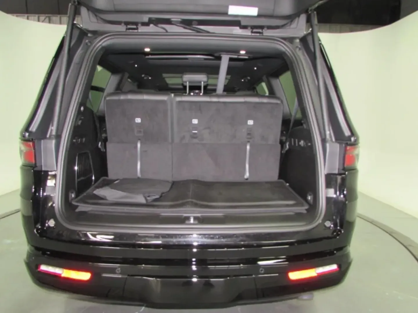 2025 /Black Jeep Wagoneer Series II (1C4SJVBP8SS) with an Other engine, Automatic transmission, located at 12830 Highway 21, De Soto, MO, 63020, (636) 337-7777, 38.153099, -90.573624 - **Unleash Your Adventurous Spirit with the 2025 Jeep Wagoneer!**<br /> <br /> Are you ready to elevate your lifestyle and take your family adventures to the next level? The 2025 Jeep Wagoneer is the perfect companion for those seeking a blend of luxury, capability, and cutting-edge technology. Wheth - Photo#26