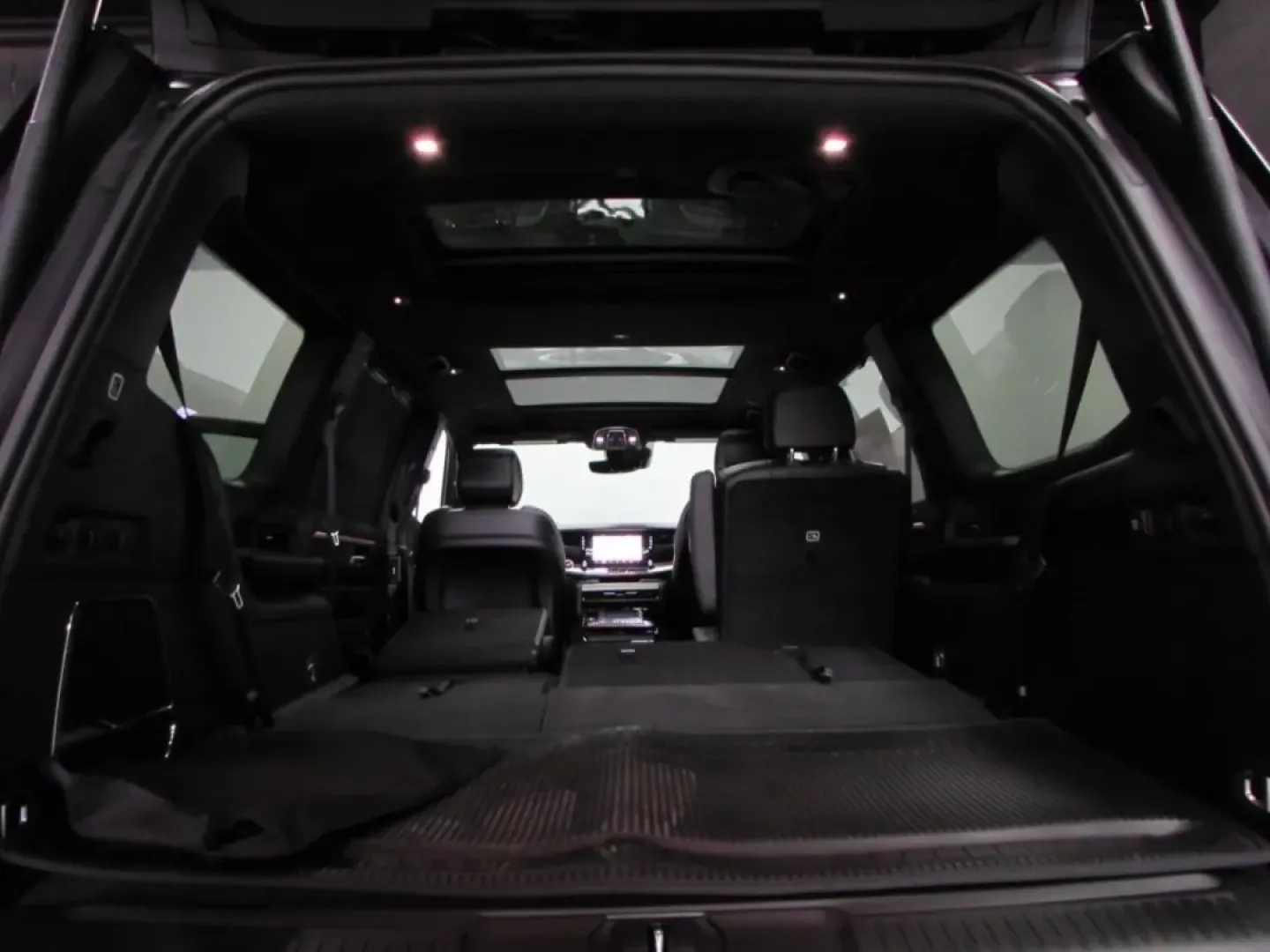 2025 /Black Jeep Wagoneer Series II (1C4SJVBP8SS) with an Other engine, Automatic transmission, located at 12830 Highway 21, De Soto, MO, 63020, (636) 337-7777, 38.153099, -90.573624 - **Unleash Your Adventurous Spirit with the 2025 Jeep Wagoneer!**<br /> <br /> Are you ready to elevate your lifestyle and take your family adventures to the next level? The 2025 Jeep Wagoneer is the perfect companion for those seeking a blend of luxury, capability, and cutting-edge technology. Wheth - Photo#29