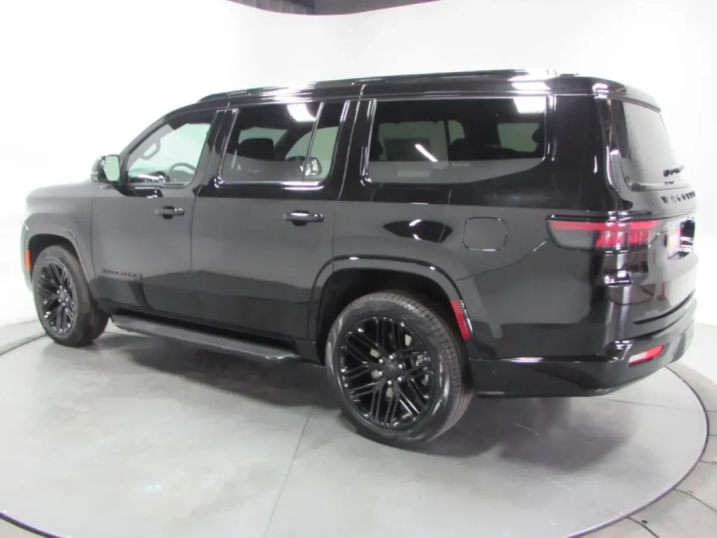 2025 /Black Jeep Wagoneer Series II (1C4SJVBP8SS) with an Other engine, Automatic transmission, located at 12830 Highway 21, De Soto, MO, 63020, (636) 337-7777, 38.153099, -90.573624 - **Unleash Your Adventurous Spirit with the 2025 Jeep Wagoneer!**<br /> <br /> Are you ready to elevate your lifestyle and take your family adventures to the next level? The 2025 Jeep Wagoneer is the perfect companion for those seeking a blend of luxury, capability, and cutting-edge technology. Wheth - Photo#4