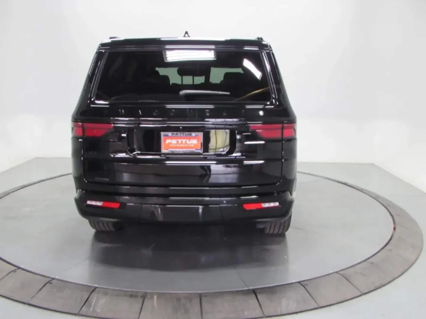 2025 /Black Jeep Wagoneer Series II (1C4SJVBP8SS) with an Other engine, Automatic transmission, located at 12830 Highway 21, De Soto, MO, 63020, (636) 337-7777, 38.153099, -90.573624 - **Unleash Your Adventurous Spirit with the 2025 Jeep Wagoneer!**<br /> <br /> Are you ready to elevate your lifestyle and take your family adventures to the next level? The 2025 Jeep Wagoneer is the perfect companion for those seeking a blend of luxury, capability, and cutting-edge technology. Wheth - Photo#6