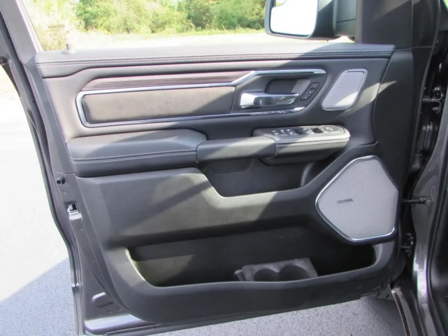 2026 /Black Ram 1500 Laramie (1C6SRFJP8TN) with an Other engine, Automatic transmission, located at 12830 Highway 21, De Soto, MO, 63020, (636) 337-7777, 38.153099, -90.573624 - **Unleash Adventure with the 2026 Ram 1500 Laramie A Truck for All Your Needs!**<br /> <br /> Are you ready to elevate your lifestyle with a truck that's not just a vehicle, but a companion for every journey? Whether you're hauling gear for a weekend camping trip, making daily commutes, or tackling - Photo#14