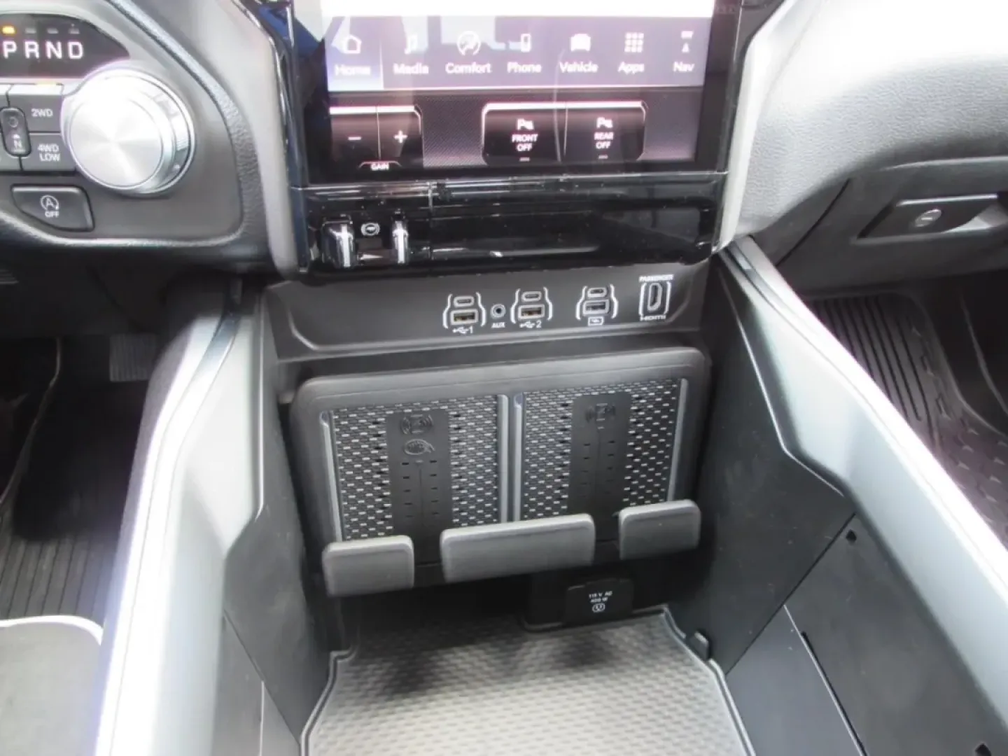 2026 /Black Ram 1500 Laramie (1C6SRFJP8TN) with an Other engine, Automatic transmission, located at 12830 Highway 21, De Soto, MO, 63020, (636) 337-7777, 38.153099, -90.573624 - **Unleash Adventure with the 2026 Ram 1500 Laramie A Truck for All Your Needs!**<br /> <br /> Are you ready to elevate your lifestyle with a truck that's not just a vehicle, but a companion for every journey? Whether you're hauling gear for a weekend camping trip, making daily commutes, or tackling - Photo#23