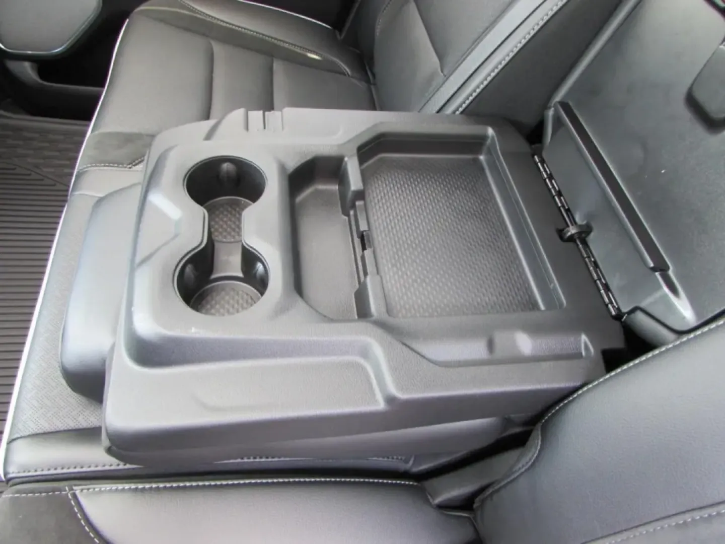 2026 /Black Ram 1500 Laramie (1C6SRFJP8TN) with an Other engine, Automatic transmission, located at 12830 Highway 21, De Soto, MO, 63020, (636) 337-7777, 38.153099, -90.573624 - **Unleash Adventure with the 2026 Ram 1500 Laramie A Truck for All Your Needs!**<br /> <br /> Are you ready to elevate your lifestyle with a truck that's not just a vehicle, but a companion for every journey? Whether you're hauling gear for a weekend camping trip, making daily commutes, or tackling - Photo#31