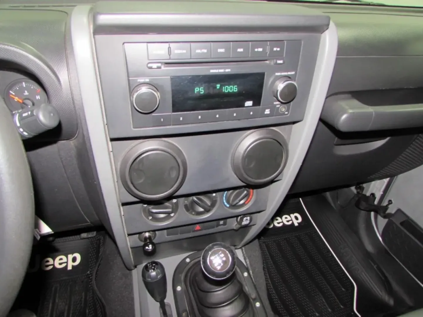 2008 /Dark/Medium Slate Gray Jeep Wrangler X (1J4FA24138L) with an Other engine, located at 12836 Highway 21, De Soto, MO, 63020, (636) 337-7777, 38.151867, -90.575615 - Are you ready for your next adventure? Whether you're planning a weekend getaway, tackling the daily commute, or navigating the bustling streets of De Soto, MO, the 2008 Jeep Wrangler X is the perfect companion for all your journeys. Known for its rugged reliability and off-road prowess, this SUV co - Photo#15