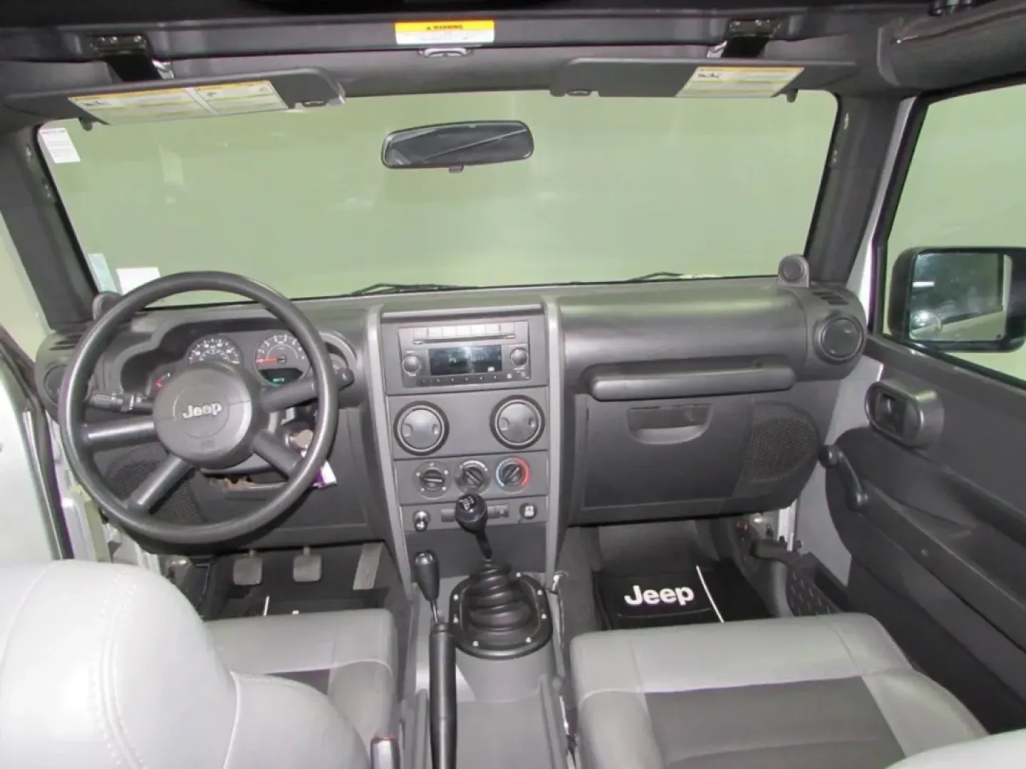 2008 /Dark/Medium Slate Gray Jeep Wrangler X (1J4FA24138L) with an Other engine, located at 12836 Highway 21, De Soto, MO, 63020, (636) 337-7777, 38.151867, -90.575615 - Are you ready for your next adventure? Whether you're planning a weekend getaway, tackling the daily commute, or navigating the bustling streets of De Soto, MO, the 2008 Jeep Wrangler X is the perfect companion for all your journeys. Known for its rugged reliability and off-road prowess, this SUV co - Photo#16