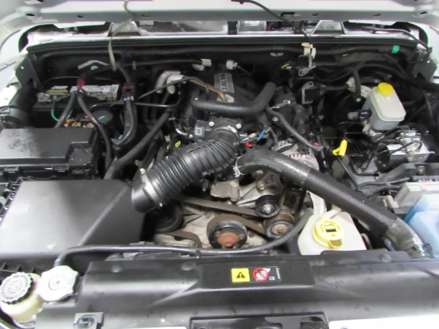 2008 /Dark/Medium Slate Gray Jeep Wrangler X (1J4FA24138L) with an Other engine, located at 12836 Highway 21, De Soto, MO, 63020, (636) 337-7777, 38.151867, -90.575615 - Are you ready for your next adventure? Whether you're planning a weekend getaway, tackling the daily commute, or navigating the bustling streets of De Soto, MO, the 2008 Jeep Wrangler X is the perfect companion for all your journeys. Known for its rugged reliability and off-road prowess, this SUV co - Photo#8