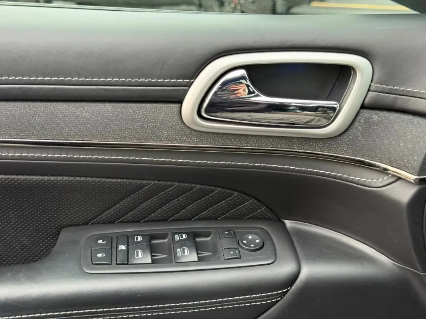 2017 /Black/Black Leather Jeep Grand Cherokee SRT (1C4RJFDJ4HC) with an 6.4L SRT HEMI V8 engine, Automatic transmission, located at 970 Woodlawn Dr., Farmington, MO, 63640, (573) 431-7800, 37.825642, -90.468674 - **Adventure Awaits with This 2017 Jeep Grand Cherokee 4WD SRT Your Ideal SUV for Life's Journeys!**<br /> <br /> Are you ready to elevate your everyday adventures? If you're seeking a powerful, reliable SUV that can handle both the daily commute and off-road excursions, look no further than this ** - Photo#25