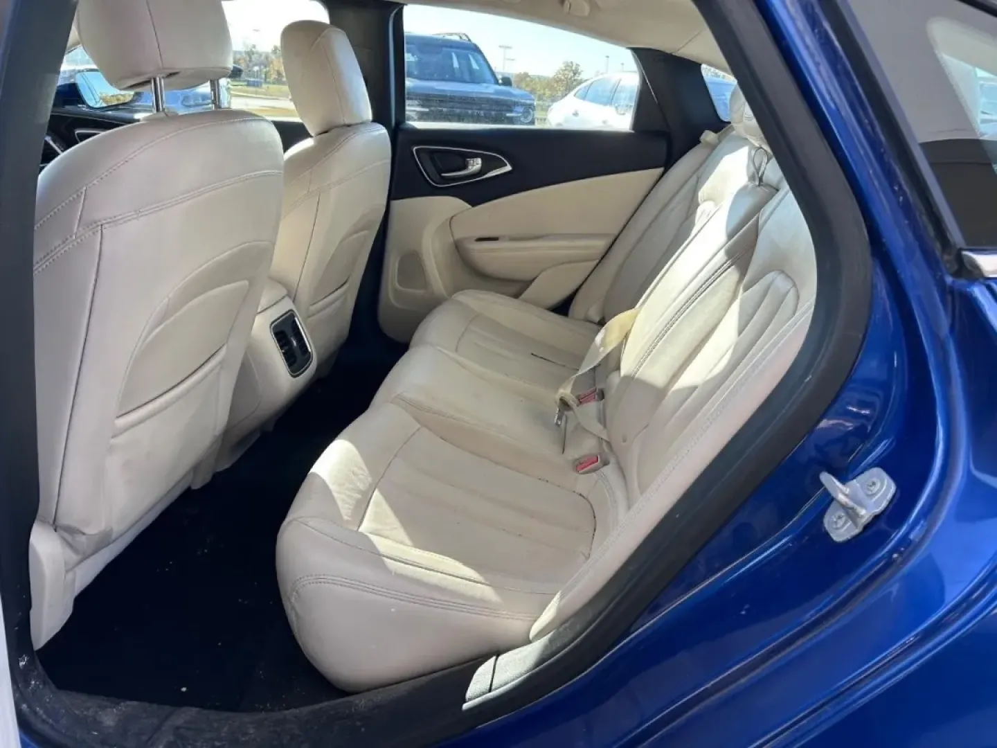 2015 /Linen/Black Leather Chrysler 200 C (1C3CCCCG4FN) with an 3.6L V6 engine, located at 141 Commercial Dr, Fredericktown, MO, 63645, (573) 783-6432, 37.570087, -90.320648 - Discover the perfect blend of style, performance, and practicality with this 2015 Chrysler 200, now available at Pettus Ford Fredericktown, your trusted OEM dealership located at 141 Commercial Drive, Fredericktown, MO 63645. Whether you're commuting to work, running errands around town, or planning - Photo#8