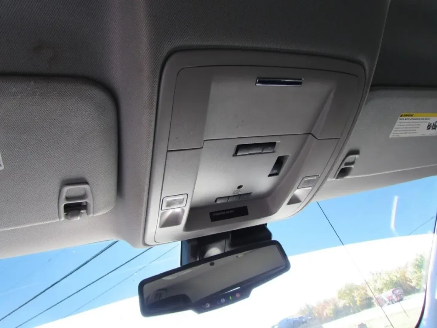 2018 /Jet Black GMC Sierra 1500 SLT (3GTU2NEC9JG) with an Other engine, located at 12830 Highway 21, De Soto, MO, 63020, (636) 337-7777, 38.153099, -90.573624 - **Drive Your Adventures with the 2018 GMC Sierra 1500 SLT Crew Cab Perfect for Every Journey!**<br /> <br /> Are you ready to elevate your driving experience? Whether you're navigating the daily grind, tackling weekend adventures, or seeking a reliable truck for your growing family, the 2018 GMC Si - Photo#11