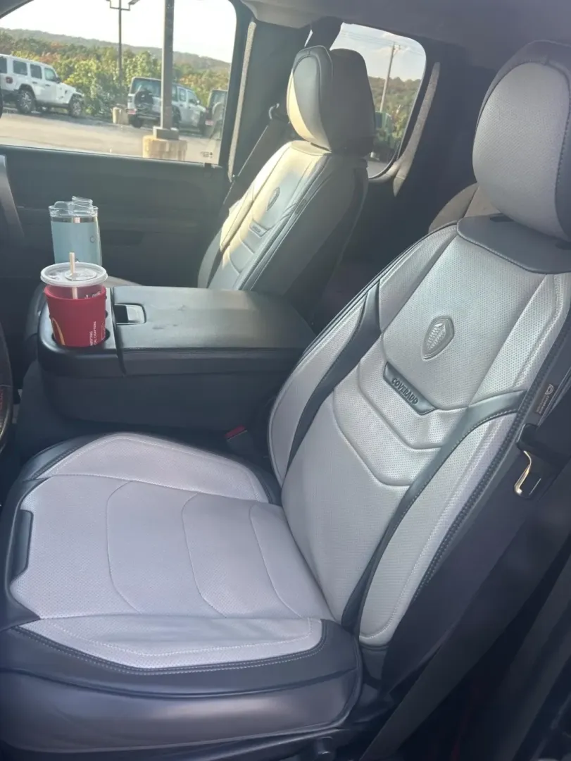 2018 /Jet Black GMC Sierra 1500 SLT (3GTU2NEC9JG) with an Other engine, located at 12830 Highway 21, De Soto, MO, 63020, (636) 337-7777, 38.153099, -90.573624 - **Drive Your Adventures with the 2018 GMC Sierra 1500 SLT Crew Cab Perfect for Every Journey!**<br /> <br /> Are you ready to elevate your driving experience? Whether you're navigating the daily grind, tackling weekend adventures, or seeking a reliable truck for your growing family, the 2018 GMC Si - Photo#12