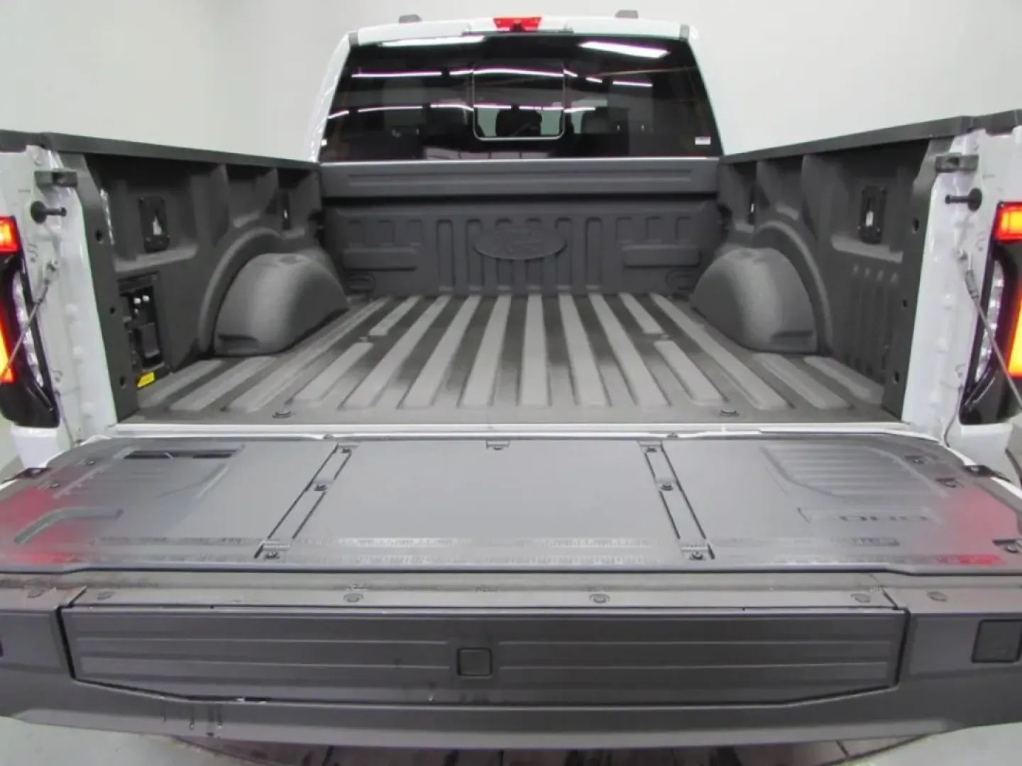 2023 /Black Ford F-150 Lightning Platinum (1FT6W1EVXPW) with an Other engine, located at 12836 Highway 21, De Soto, MO, 63020, (636) 337-7777, 38.151867, -90.575615 - **Unleash the Future of Driving with the 2023 Ford F-150 Lightning at Pettus Ford De Soto!**<br /> <br /> Are you ready to redefine your daily commute or elevate your weekend adventures? Look no further than the groundbreaking **2023 Ford F-150 Lightning**, an electric truck that perfectly marries c - Photo#17