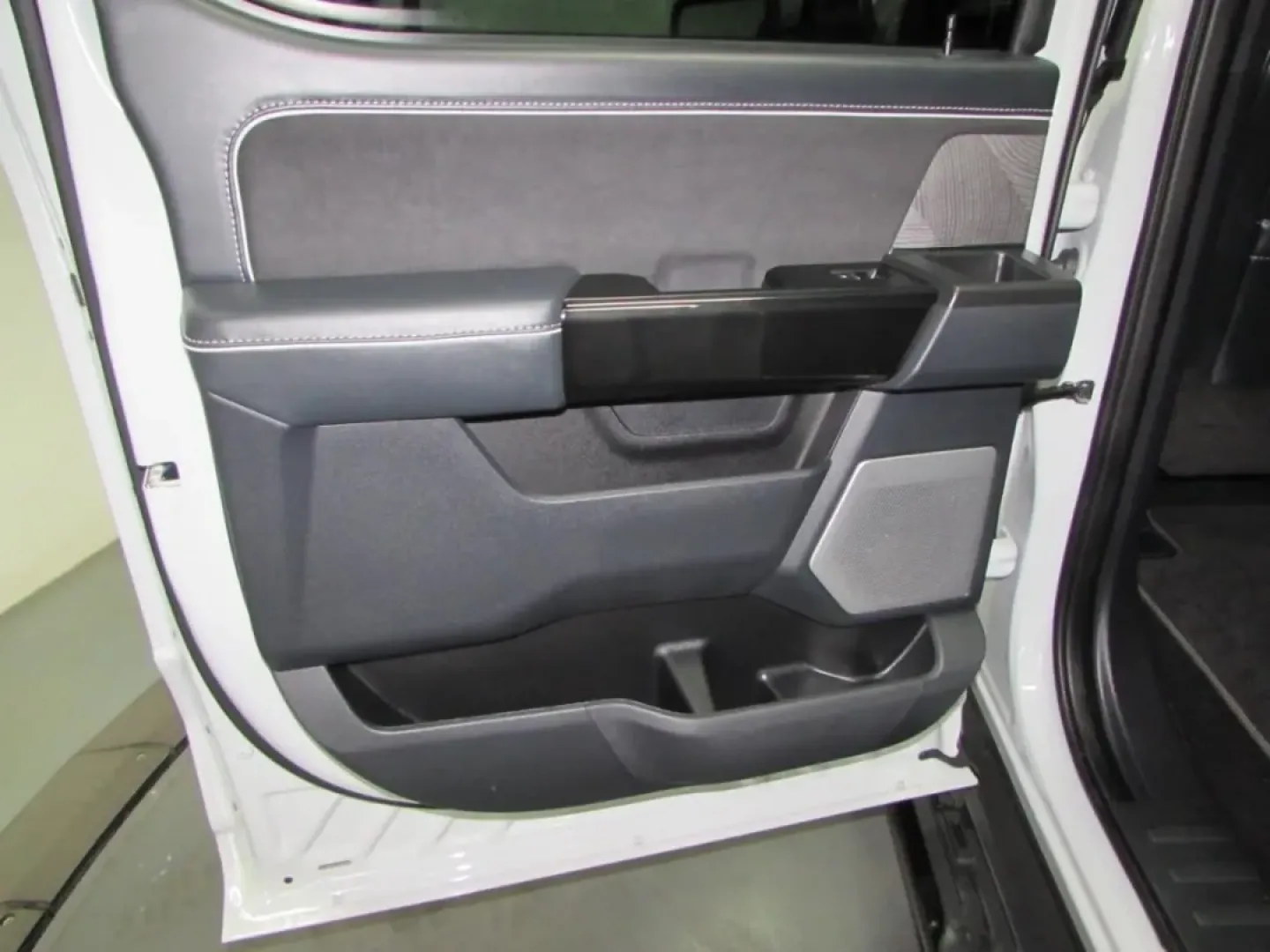 2023 /Black Ford F-150 Lightning Platinum (1FT6W1EVXPW) with an Other engine, located at 12836 Highway 21, De Soto, MO, 63020, (636) 337-7777, 38.151867, -90.575615 - **Unleash the Future of Driving with the 2023 Ford F-150 Lightning at Pettus Ford De Soto!**<br /> <br /> Are you ready to redefine your daily commute or elevate your weekend adventures? Look no further than the groundbreaking **2023 Ford F-150 Lightning**, an electric truck that perfectly marries c - Photo#37