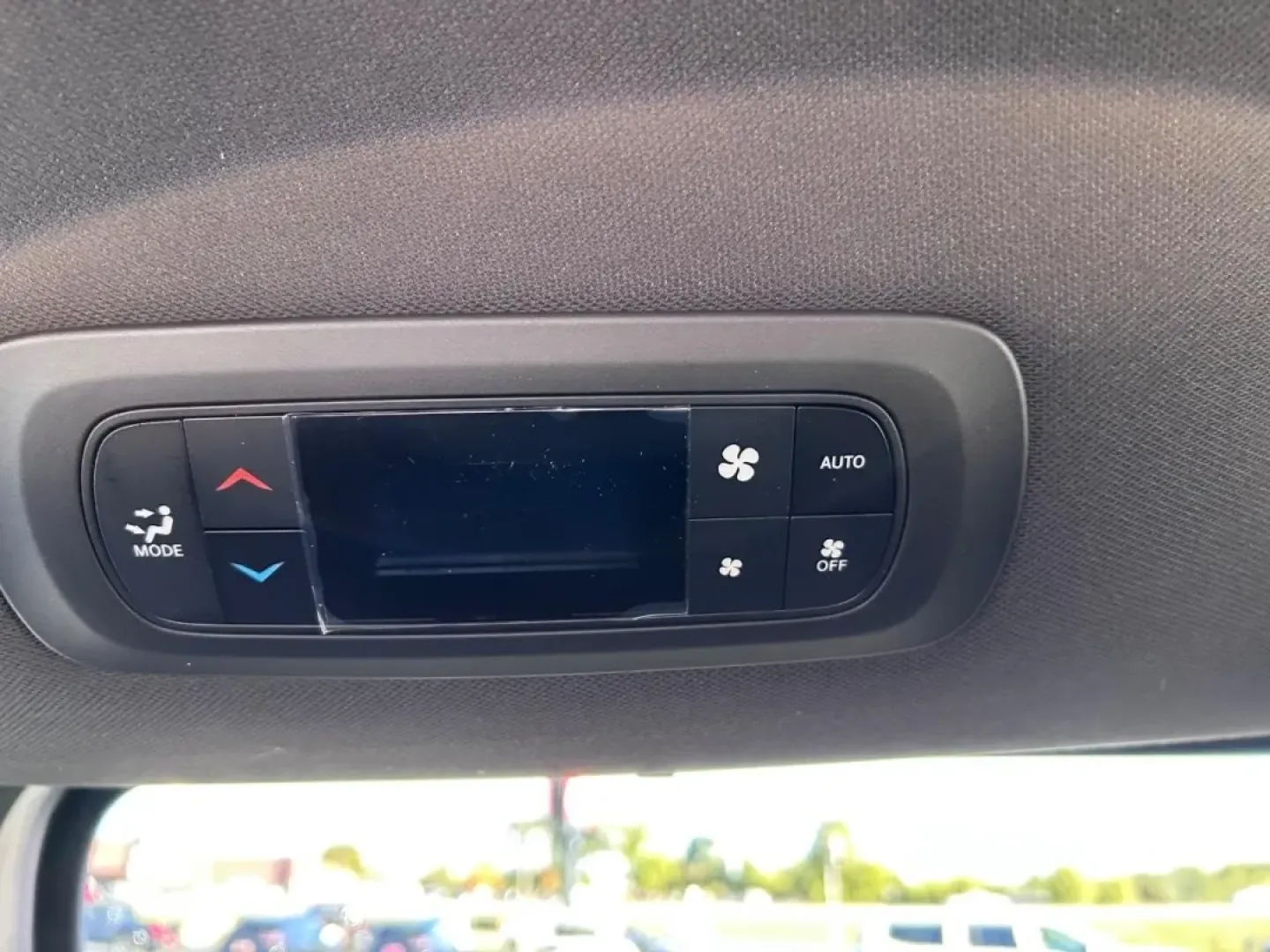 2026 /Black Leather Chrysler Pacifica Select (2C4RC1BG2TR) with an 3.6L V6 24V VVT UPG I engine, Automatic transmission, located at 970 Woodlawn Dr., Farmington, MO, 63640, (573) 431-7800, 37.825642, -90.468674 - Discover the perfect family vehicle with the 2026 Chrysler Pacifica Select, available now at Pettus CDJR Farmington! Imagine embarking on weekend adventures or school runs in a spacious, reliable minivan designed for comfort and convenience. The Pacifica is not just any vehicle; it's a lifestyle upg - Photo#11