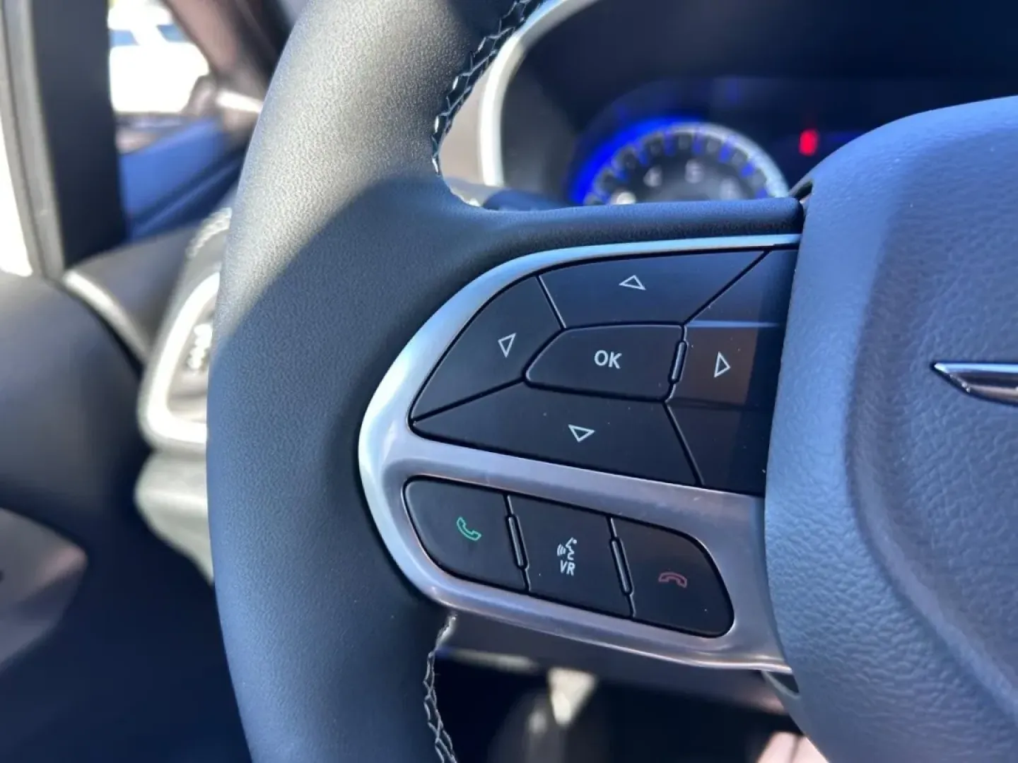 2026 /Black Leather Chrysler Pacifica Select (2C4RC1BG2TR) with an 3.6L V6 24V VVT UPG I engine, Automatic transmission, located at 970 Woodlawn Dr., Farmington, MO, 63640, (573) 431-7800, 37.825642, -90.468674 - Discover the perfect family vehicle with the 2026 Chrysler Pacifica Select, available now at Pettus CDJR Farmington! Imagine embarking on weekend adventures or school runs in a spacious, reliable minivan designed for comfort and convenience. The Pacifica is not just any vehicle; it's a lifestyle upg - Photo#14