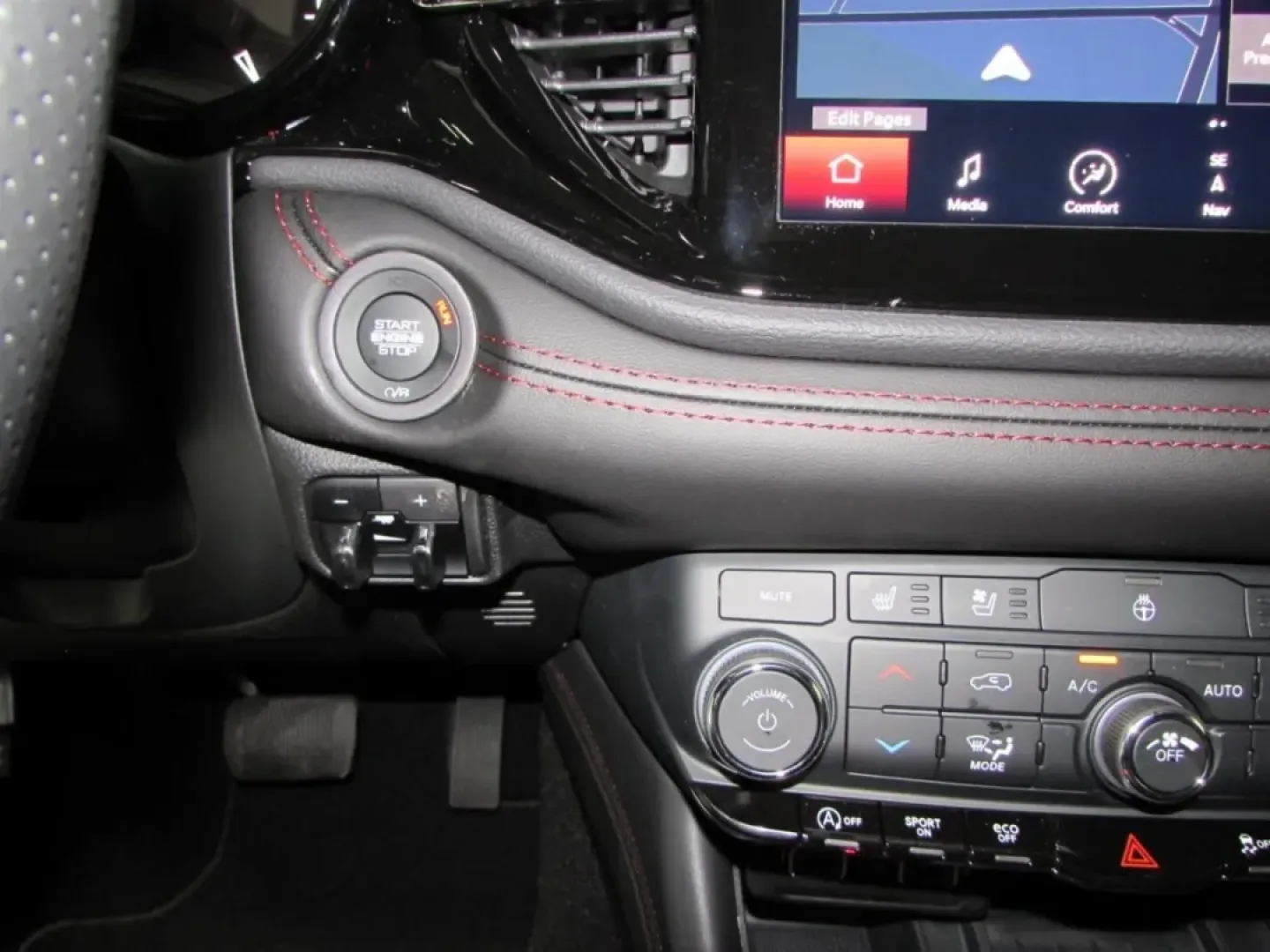 2026 /Black Dodge Durango GT Plus (1C4RDJDG1TC) with an Other engine, Automatic transmission, located at 12830 Highway 21, De Soto, MO, 63020, (636) 337-7777, 38.153099, -90.573624 - **Unleash Adventure with the 2026 Dodge Durango at Pettus CDJR DeSoto!**<br /> <br /> Are you ready to elevate your family outings or weekend adventures? The 2026 Dodge Durango is here to redefine your driving experience, whether you're navigating city streets or exploring off-the-beaten-path destin - Photo#18