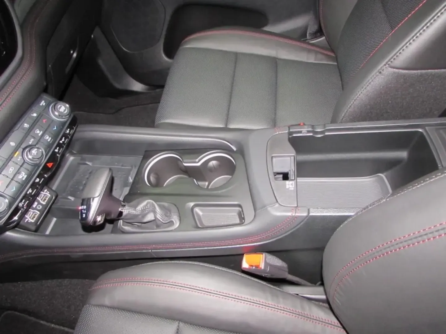 2026 /Black Dodge Durango GT Plus (1C4RDJDG1TC) with an Other engine, Automatic transmission, located at 12830 Highway 21, De Soto, MO, 63020, (636) 337-7777, 38.153099, -90.573624 - **Unleash Adventure with the 2026 Dodge Durango at Pettus CDJR DeSoto!**<br /> <br /> Are you ready to elevate your family outings or weekend adventures? The 2026 Dodge Durango is here to redefine your driving experience, whether you're navigating city streets or exploring off-the-beaten-path destin - Photo#21