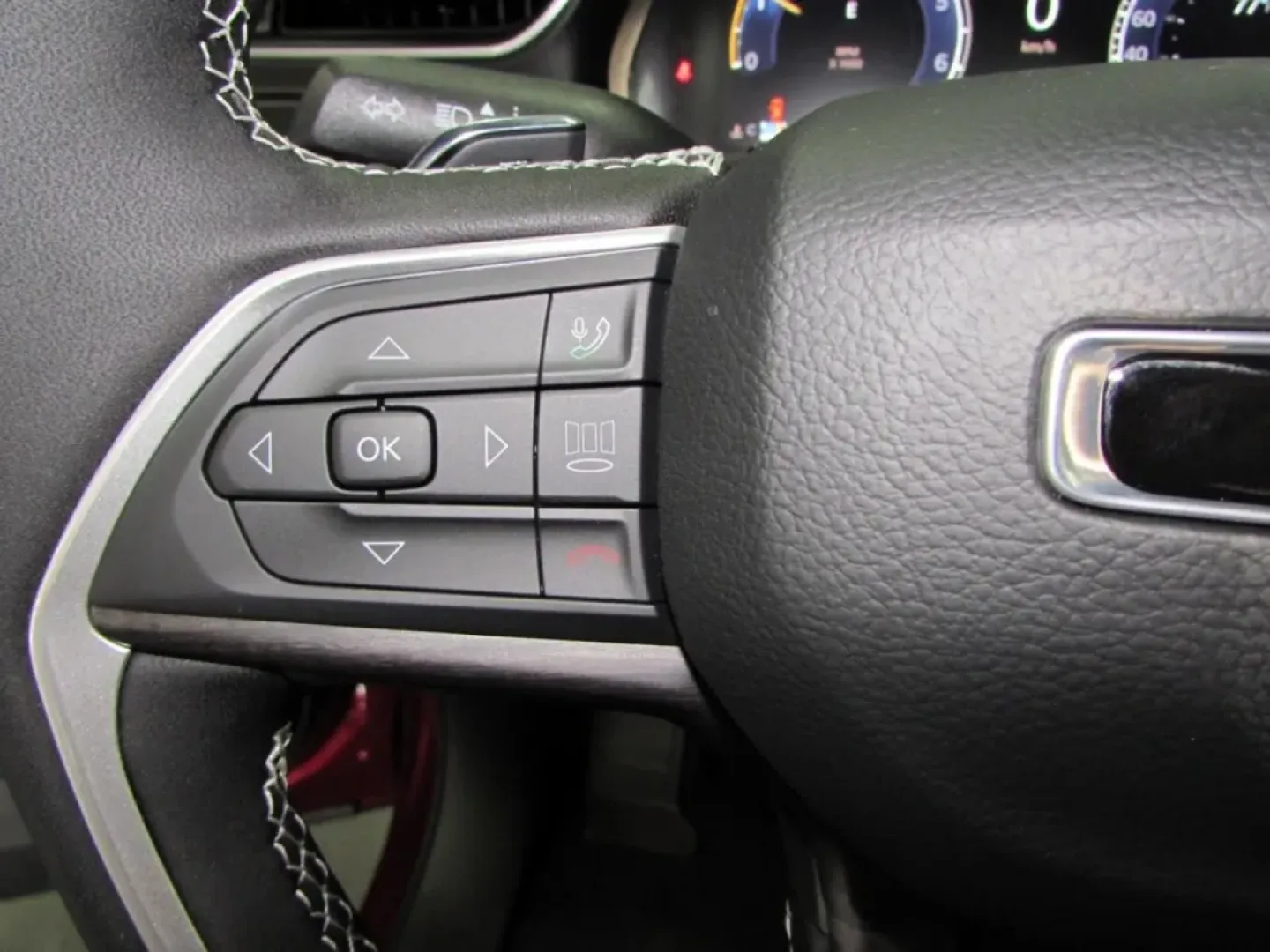 2025 /Global Black Jeep Grand Cherokee Limited (1C4RJKBG5S8) with an Other engine, located at 12830 Highway 21, De Soto, MO, 63020, (636) 337-7777, 38.153099, -90.573624 - **Discover Adventure and Luxury with the 2025 Jeep Grand Cherokee Limited** <br /> <br /> Are you ready to elevate your lifestyle and embark on unforgettable journeys? If you're seeking a vehicle that balances rugged off-road capability with refined comfort for everyday driving, look no further than - Photo#14