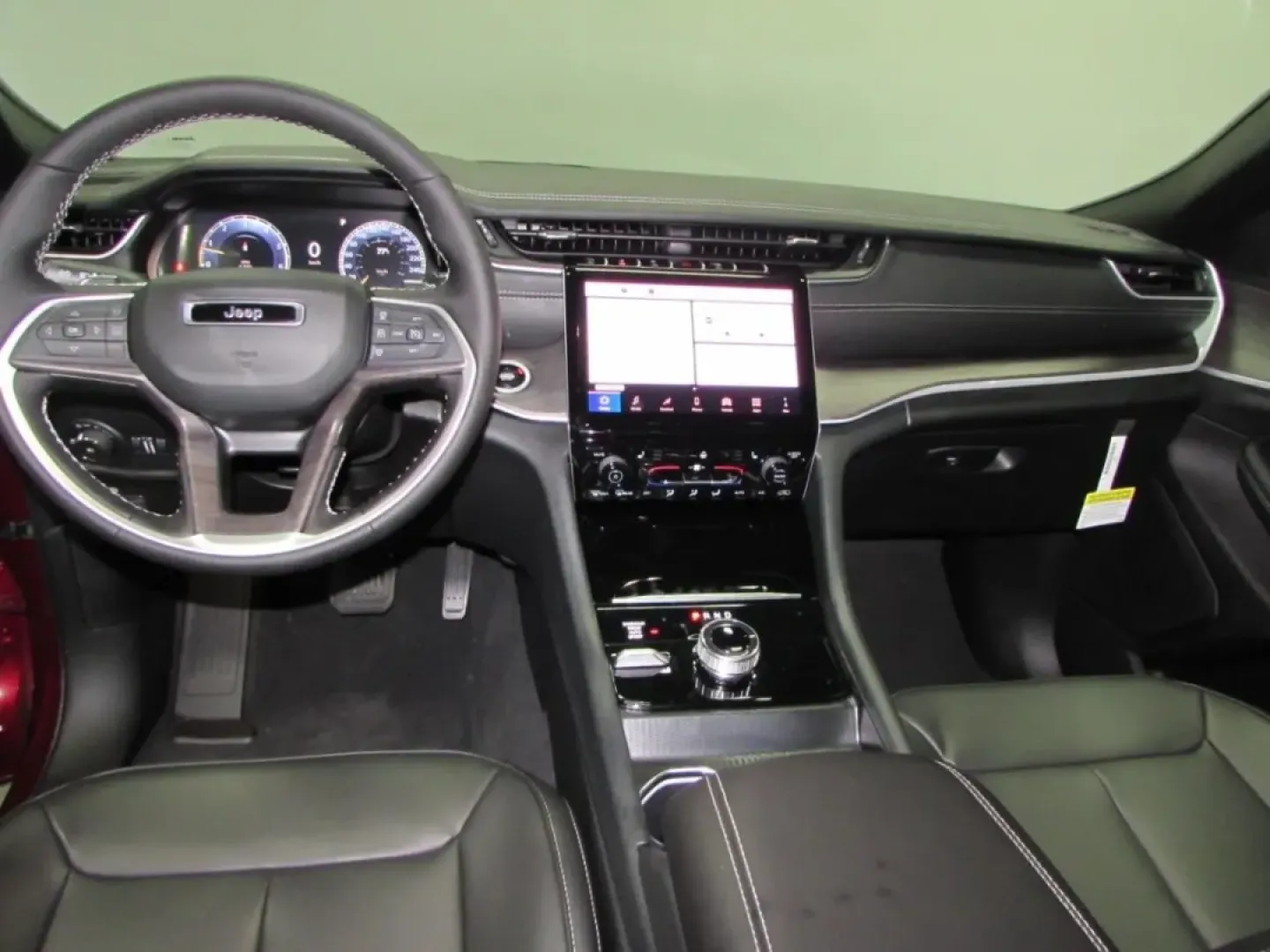 2025 /Global Black Jeep Grand Cherokee Limited (1C4RJKBG5S8) with an Other engine, located at 12830 Highway 21, De Soto, MO, 63020, (636) 337-7777, 38.153099, -90.573624 - **Discover Adventure and Luxury with the 2025 Jeep Grand Cherokee Limited** <br /> <br /> Are you ready to elevate your lifestyle and embark on unforgettable journeys? If you're seeking a vehicle that balances rugged off-road capability with refined comfort for everyday driving, look no further than - Photo#21