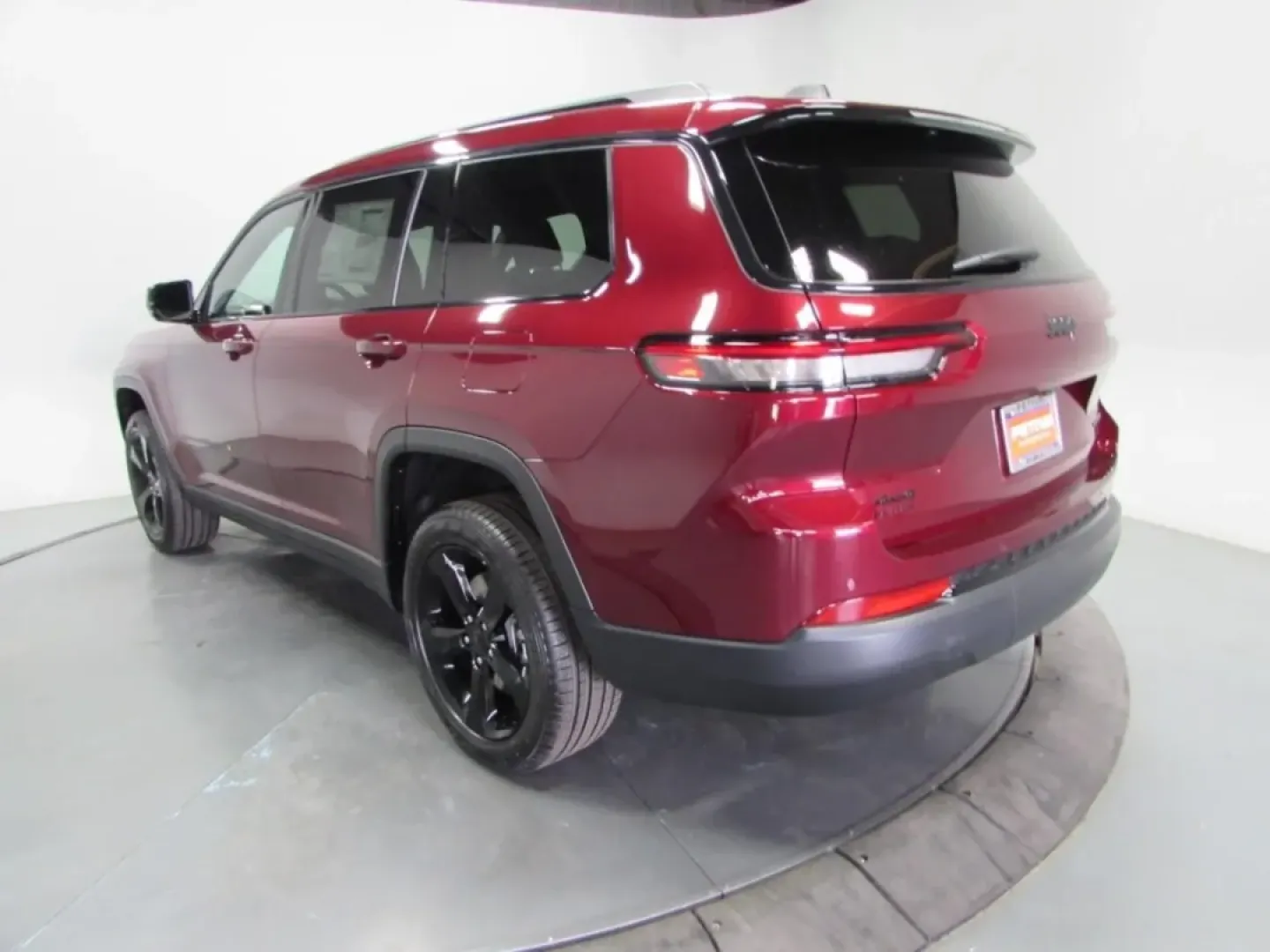2025 /Global Black Jeep Grand Cherokee Limited (1C4RJKBG5S8) with an Other engine, located at 12830 Highway 21, De Soto, MO, 63020, (636) 337-7777, 38.153099, -90.573624 - **Discover Adventure and Luxury with the 2025 Jeep Grand Cherokee Limited** <br /> <br /> Are you ready to elevate your lifestyle and embark on unforgettable journeys? If you're seeking a vehicle that balances rugged off-road capability with refined comfort for everyday driving, look no further than - Photo#5